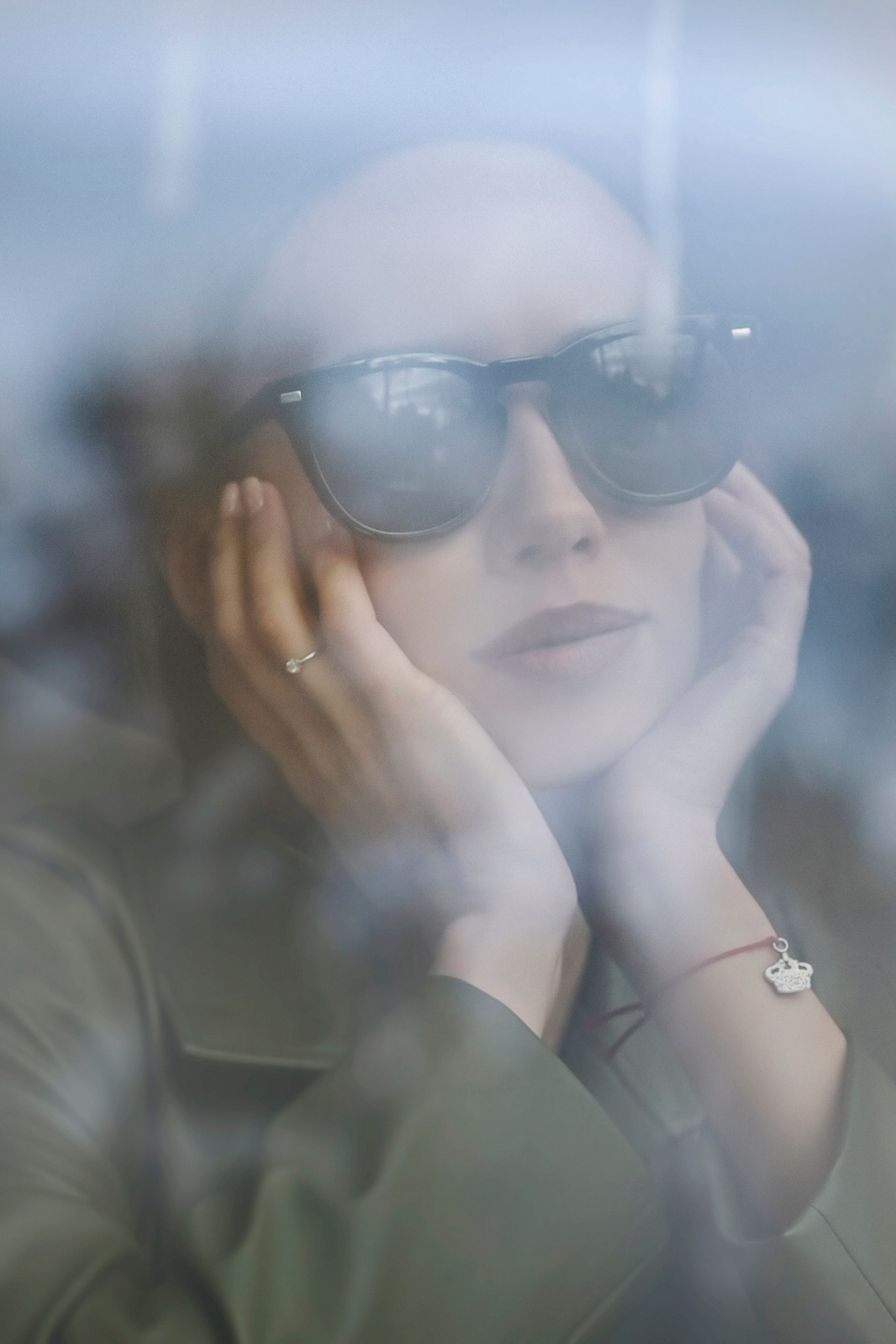 Индивидуальные и семейные фотопрогулки по городу, love story, lifestyle, женские, мужские, fashion и urban-style съемки. Локации: парки, набережные, современная архитектура, старые улицы Казани. Также: вечерние кинокадры, репортажные съемки и съемки дома. Профессиональный фотограф в г. Казани Садег Азарми, +79172284430