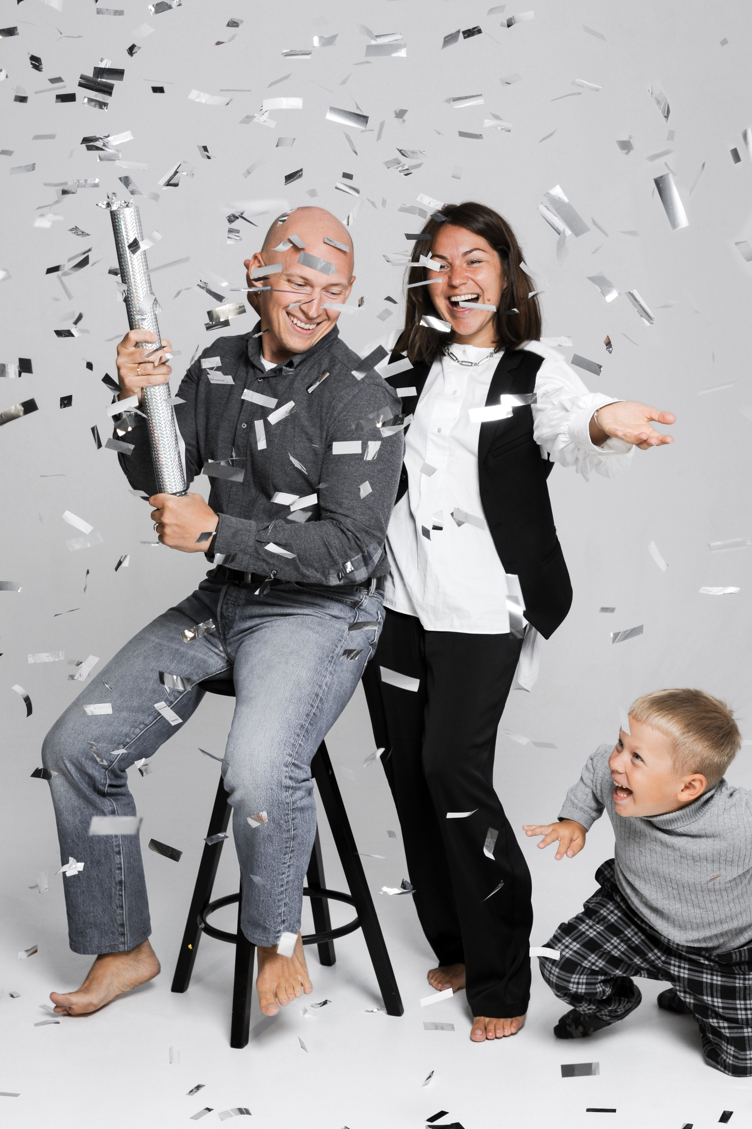 Минималистичная новогодняя семейная съемка