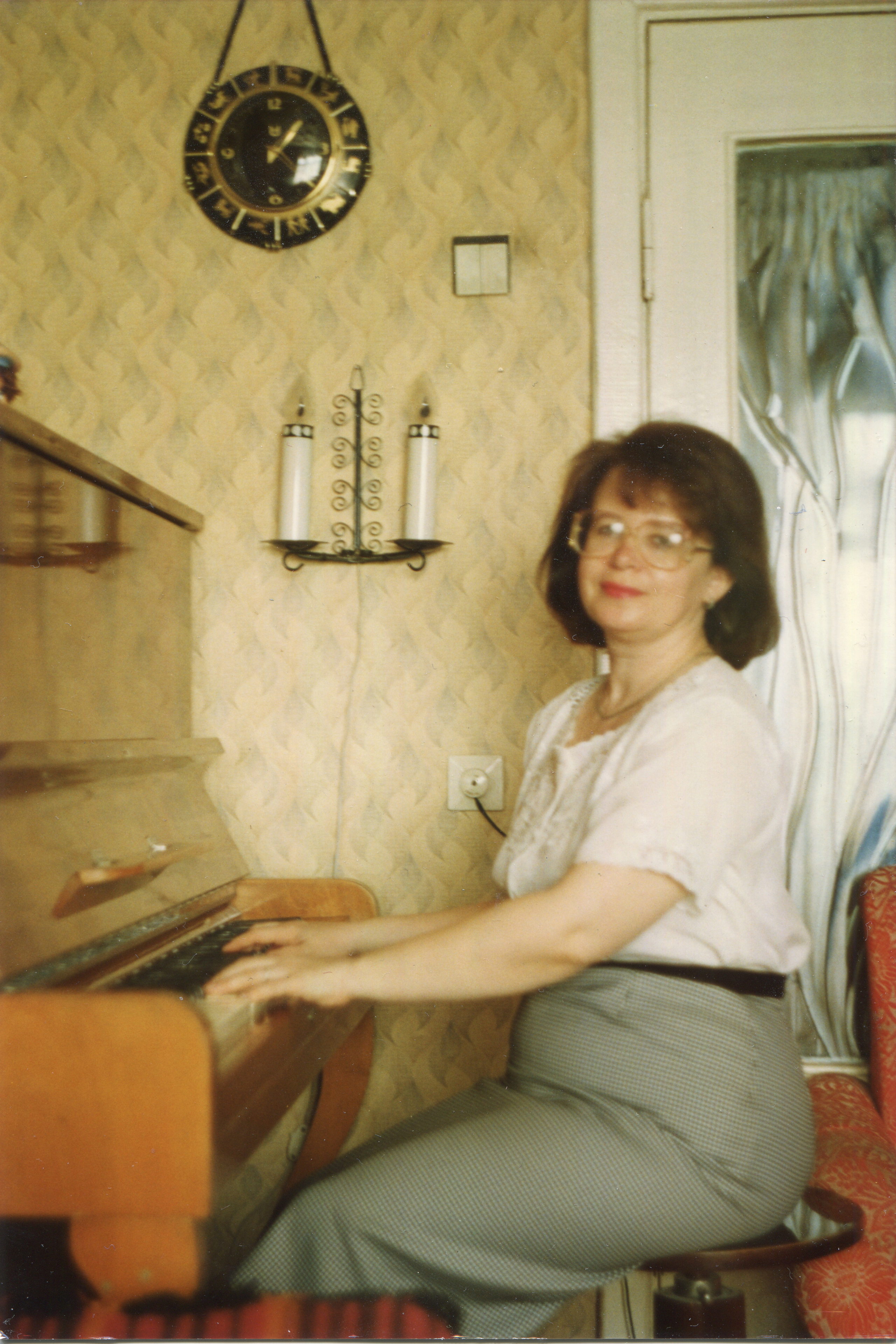 Фотосессия в люпинах. Фотограф в Туле Крупский АнДРей. Фотостудия «КАДР71» в Туле