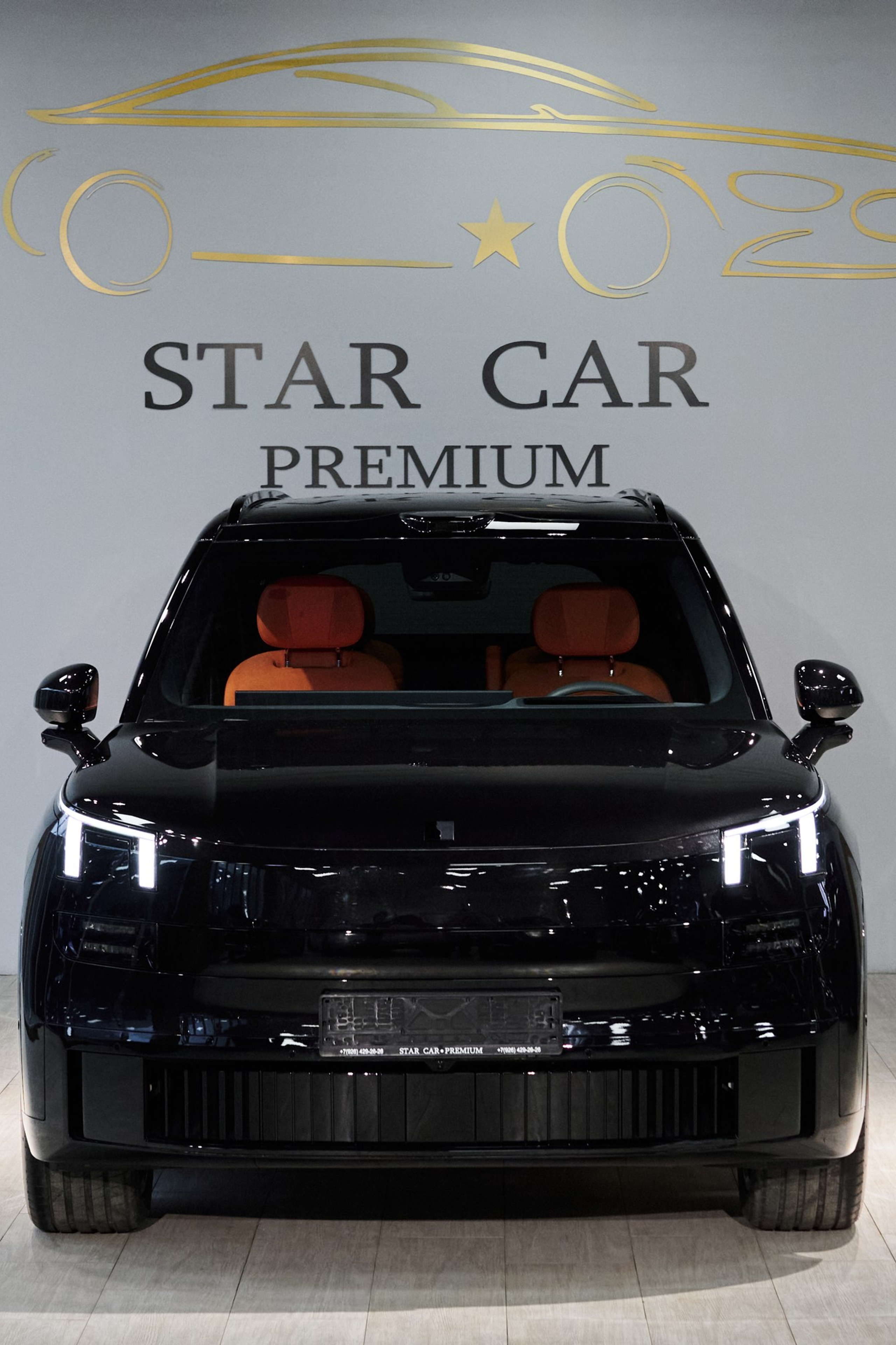 Автосалон MaxisCars. Александр Тагаев — фотограф в Минске