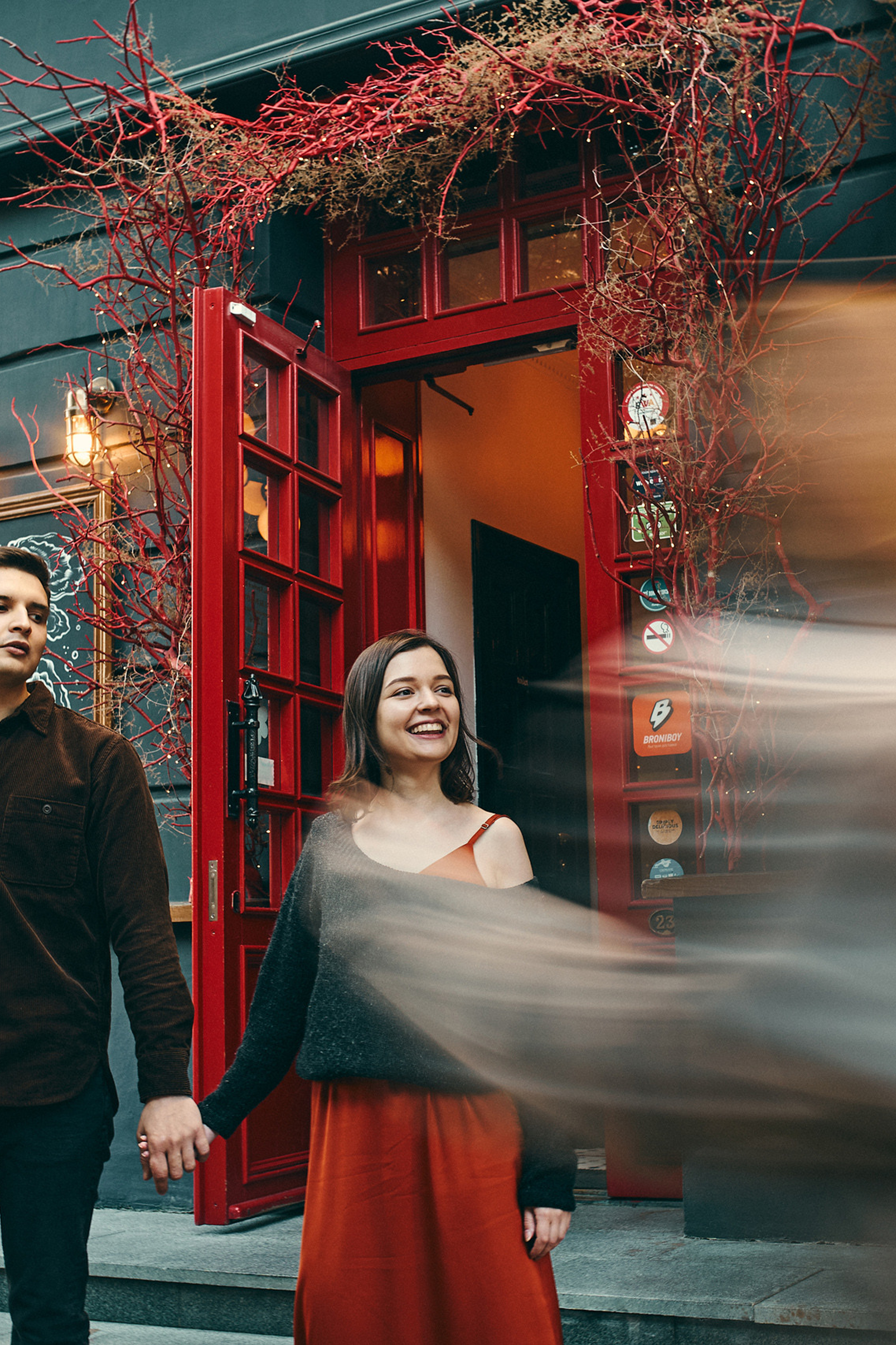 Пожалуйста, прислоняйтесь | Лиза и Юра