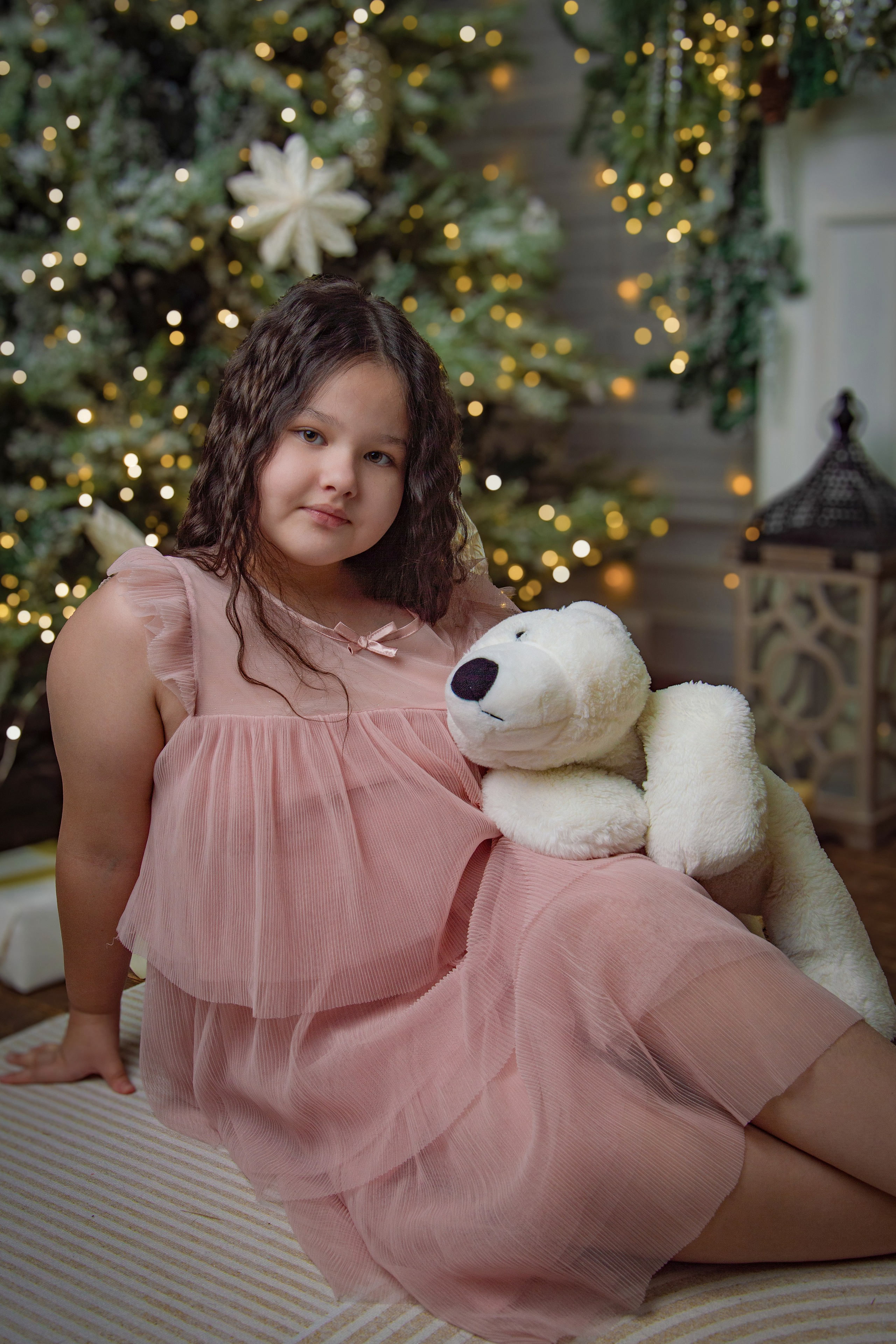 Ангелина: новогодняя фотосессия у&nbsp;елки