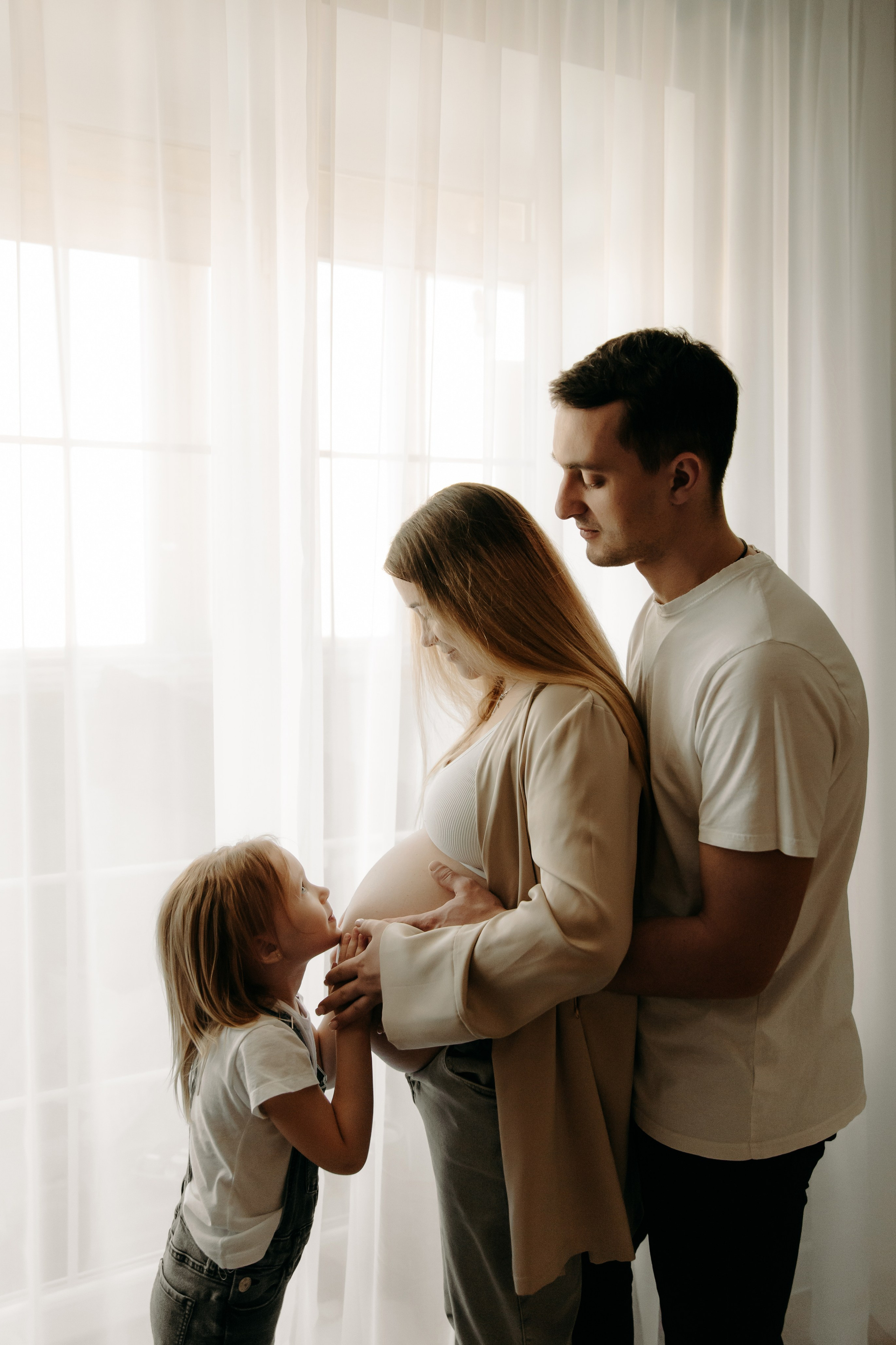 Вера, Саша, Мира