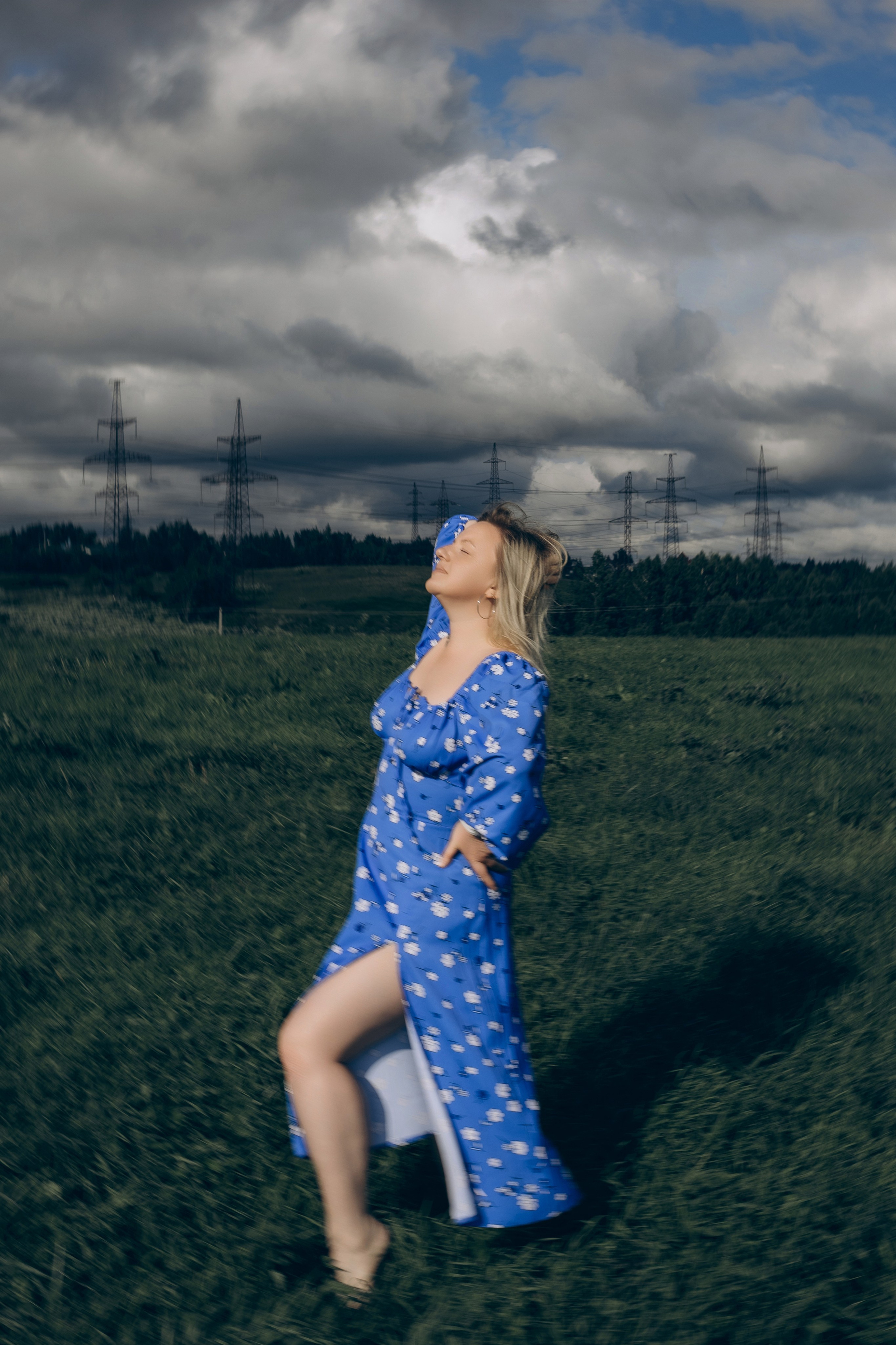 Светлана. В поле. Женский и семейный фотограф в Санкт-Петербурге Екатерина Симонова