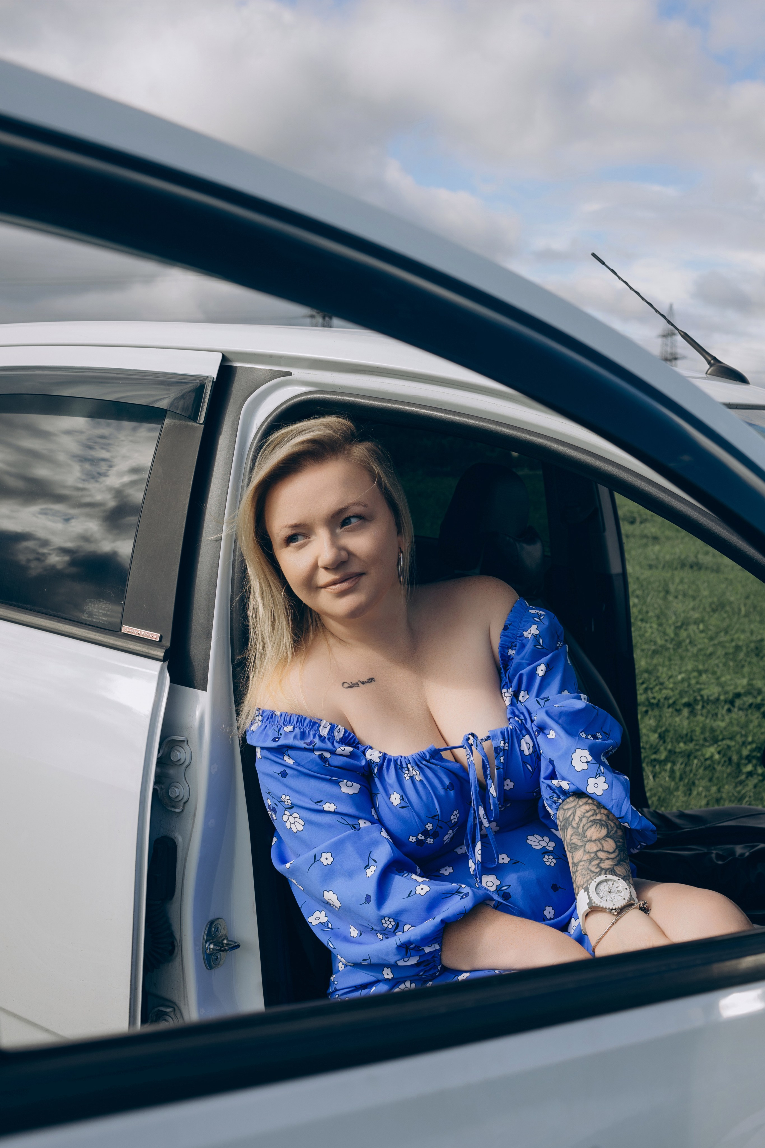 Светлана. В поле. Женский и семейный фотограф в Санкт-Петербурге Екатерина Симонова