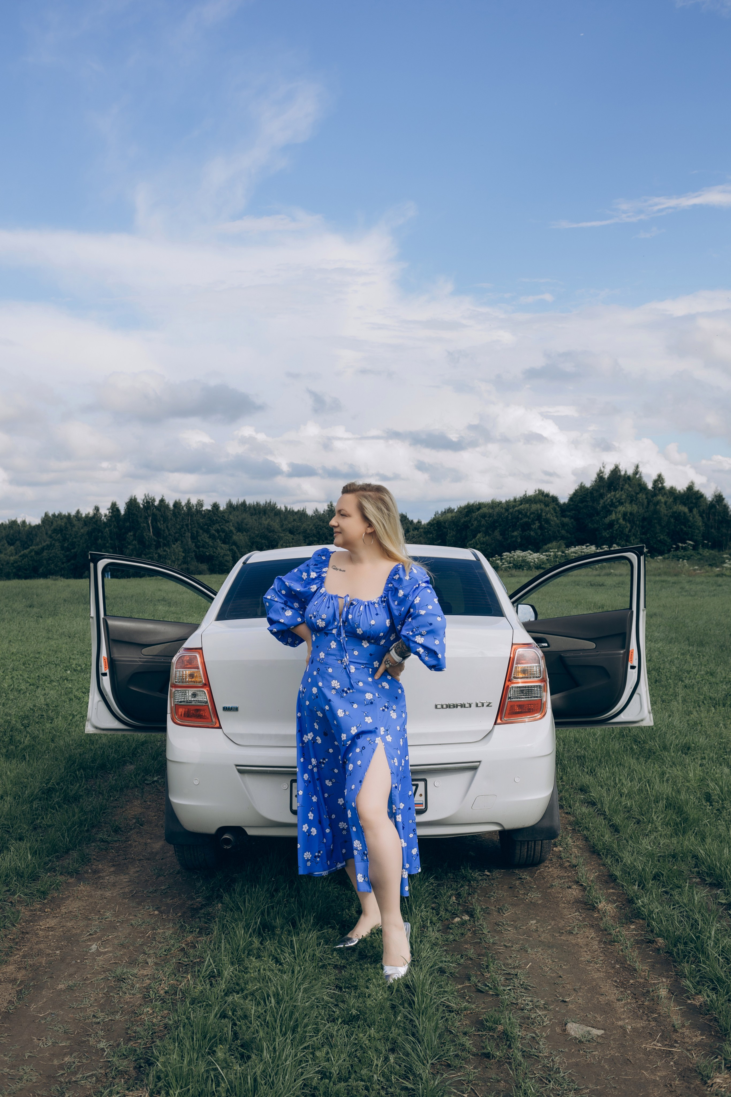 Светлана. В поле. Женский и семейный фотограф в Санкт-Петербурге Екатерина Симонова