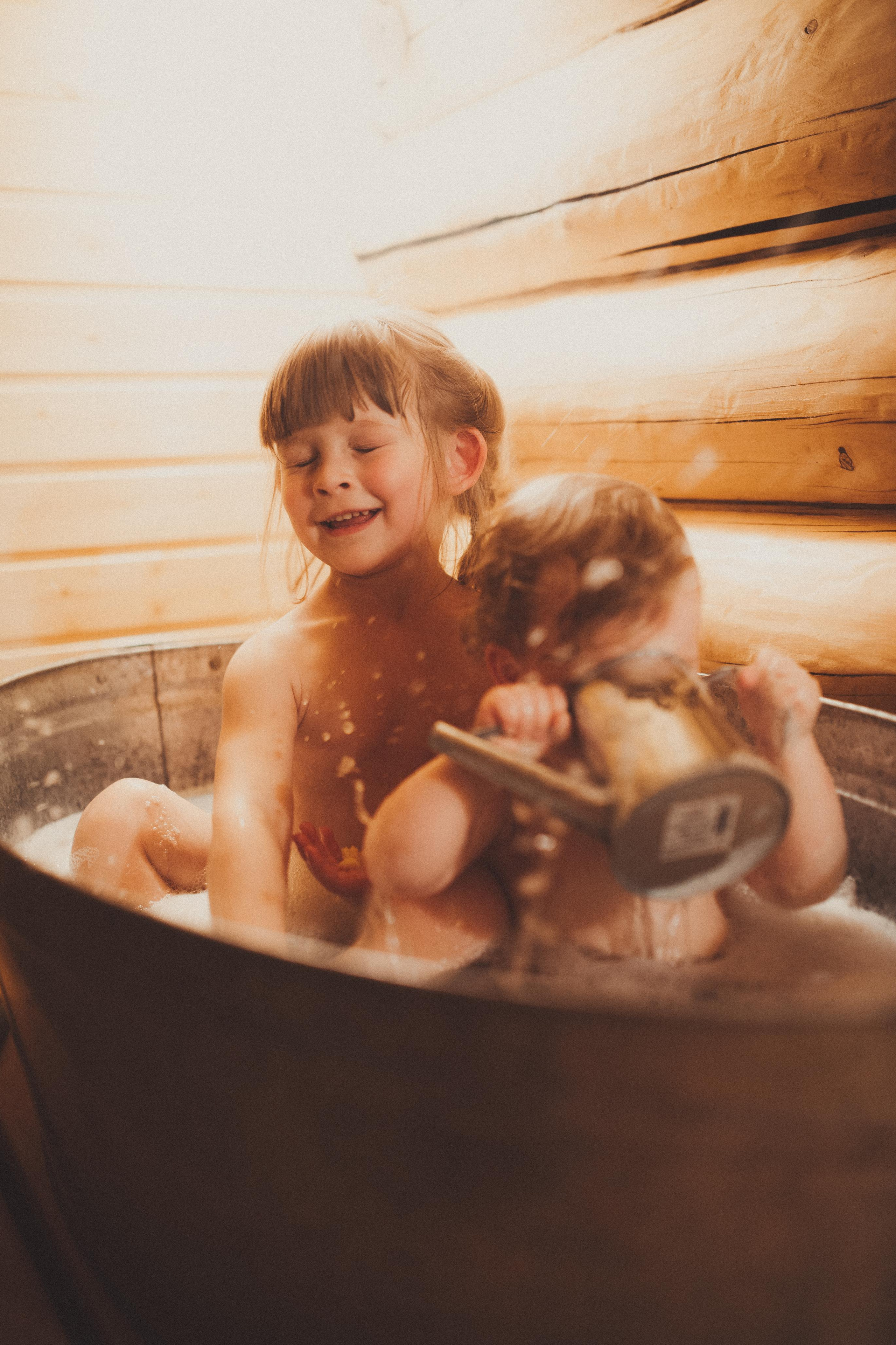 Никита, Наташа и Вероника. Главная