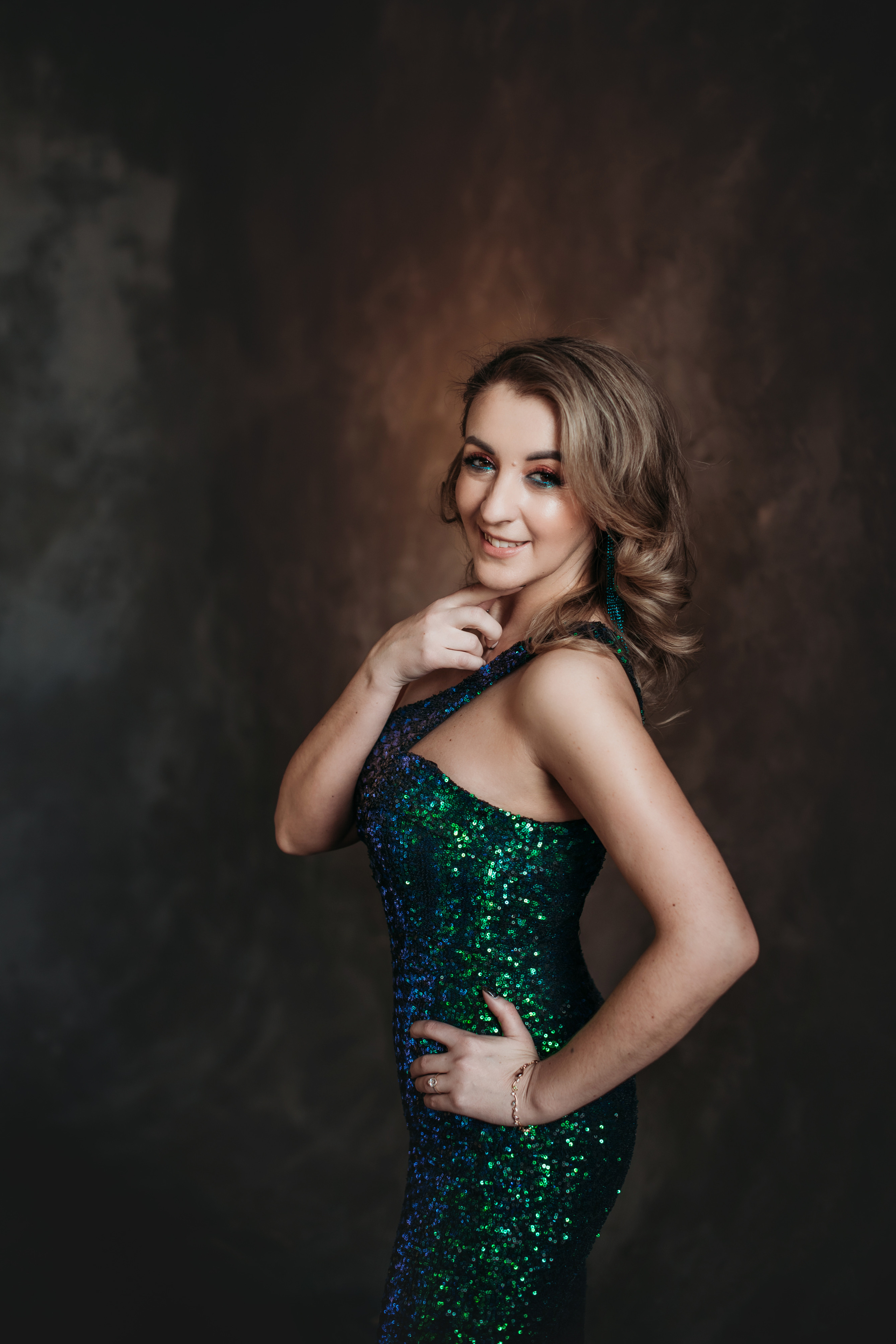 Фотосессия Надюши в День рождения. Фотограф Лейла Насибова-женский портрет, семейные фотосессии, контент