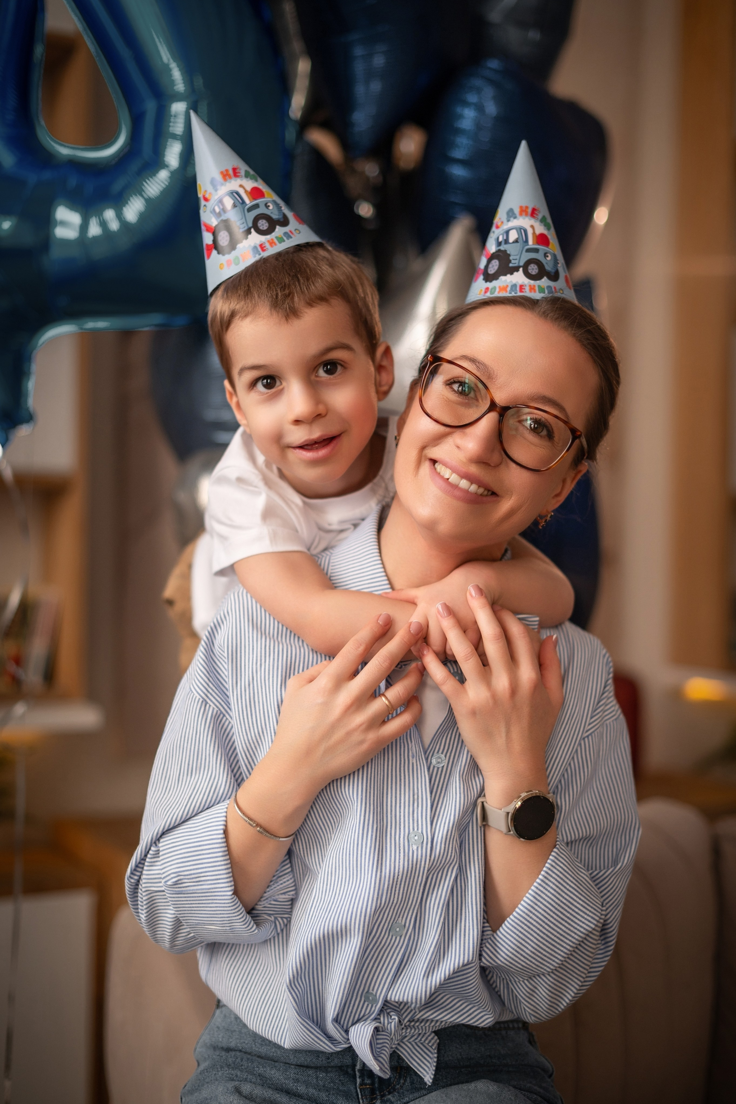 Дарья в старой библиотеке