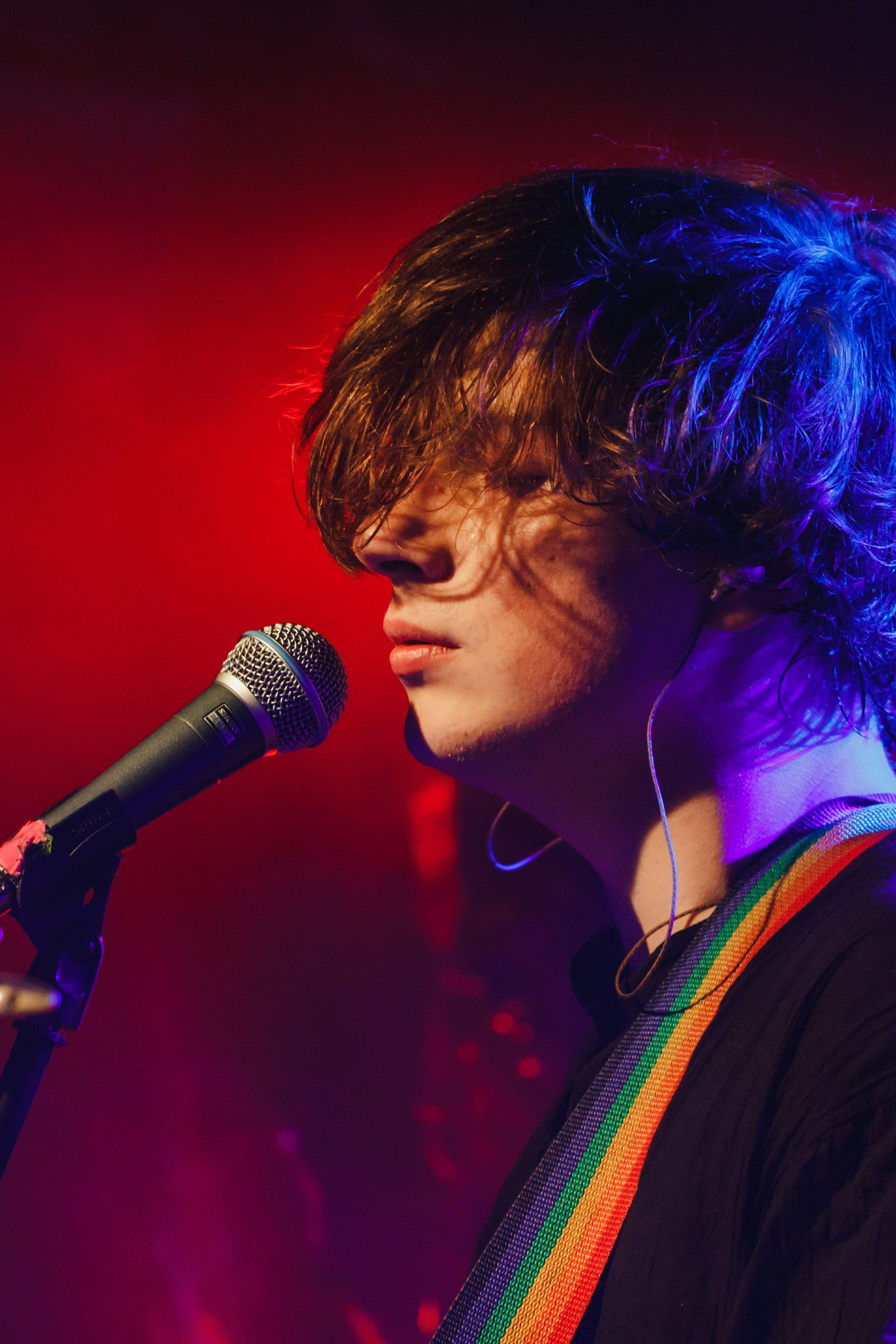 Бонд с кнопкой