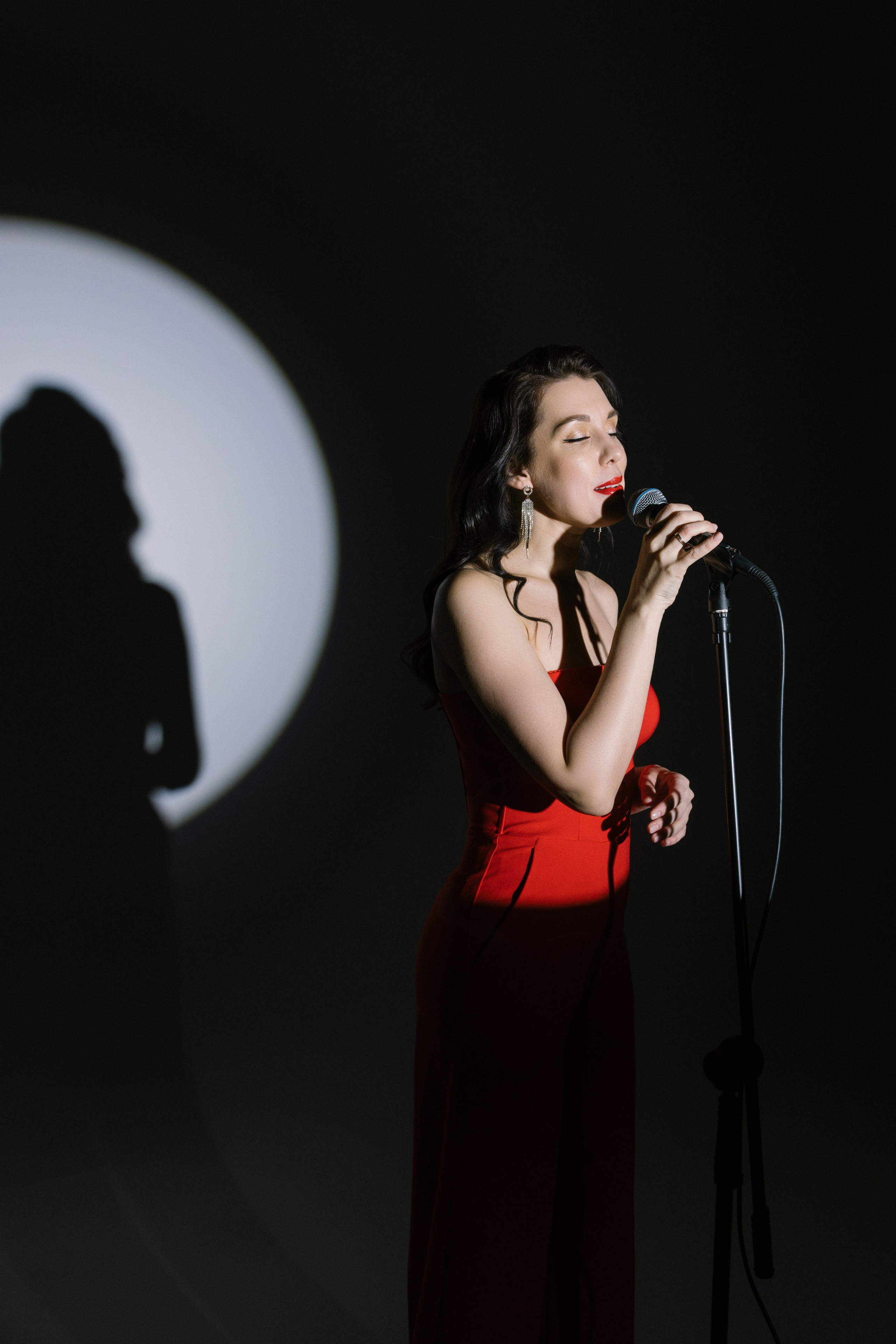 Content | Певица