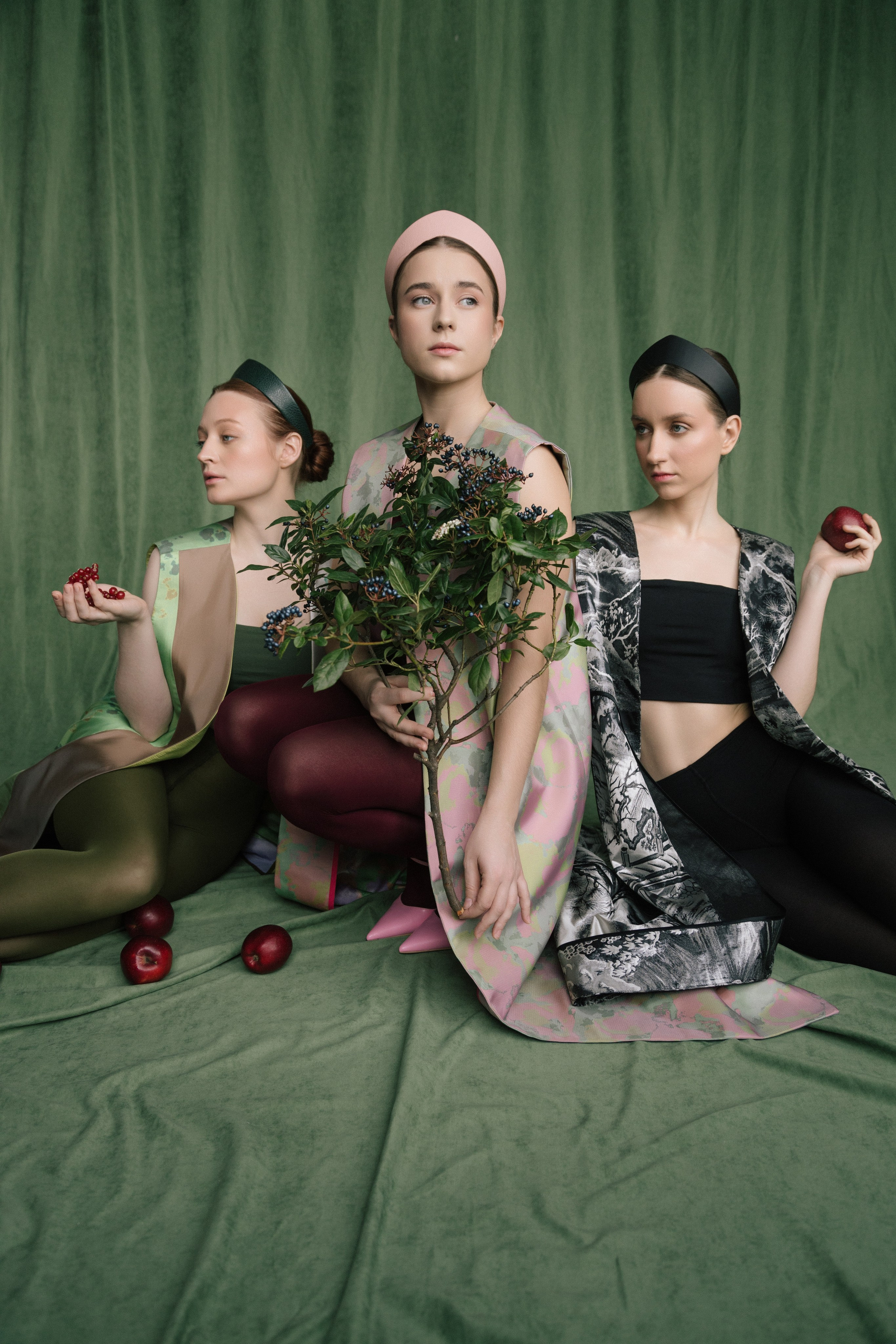 Content | Кафтаны