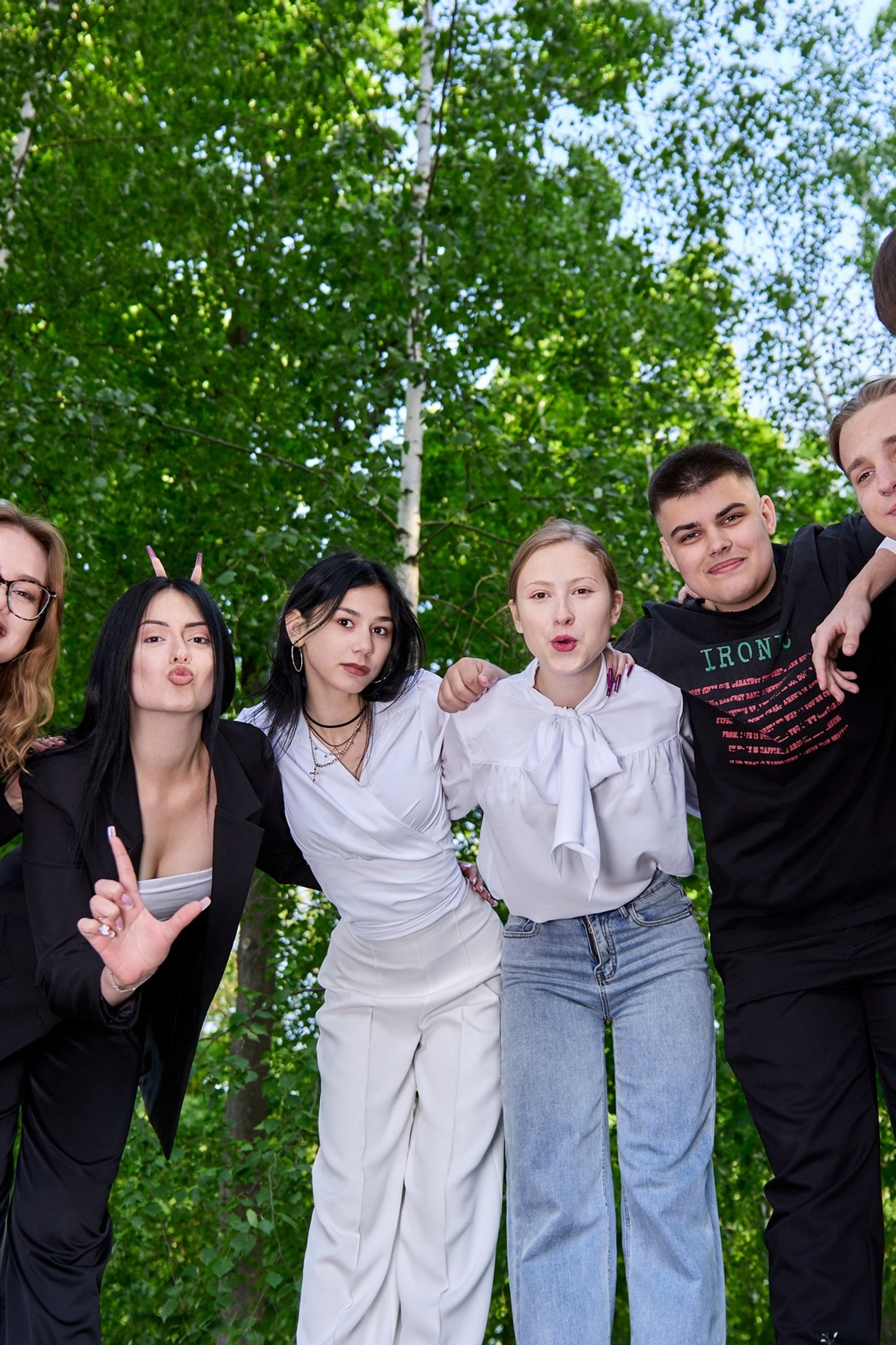 ШКОЛЬНИКИ. ПАРК ЩЕРБАКОВА