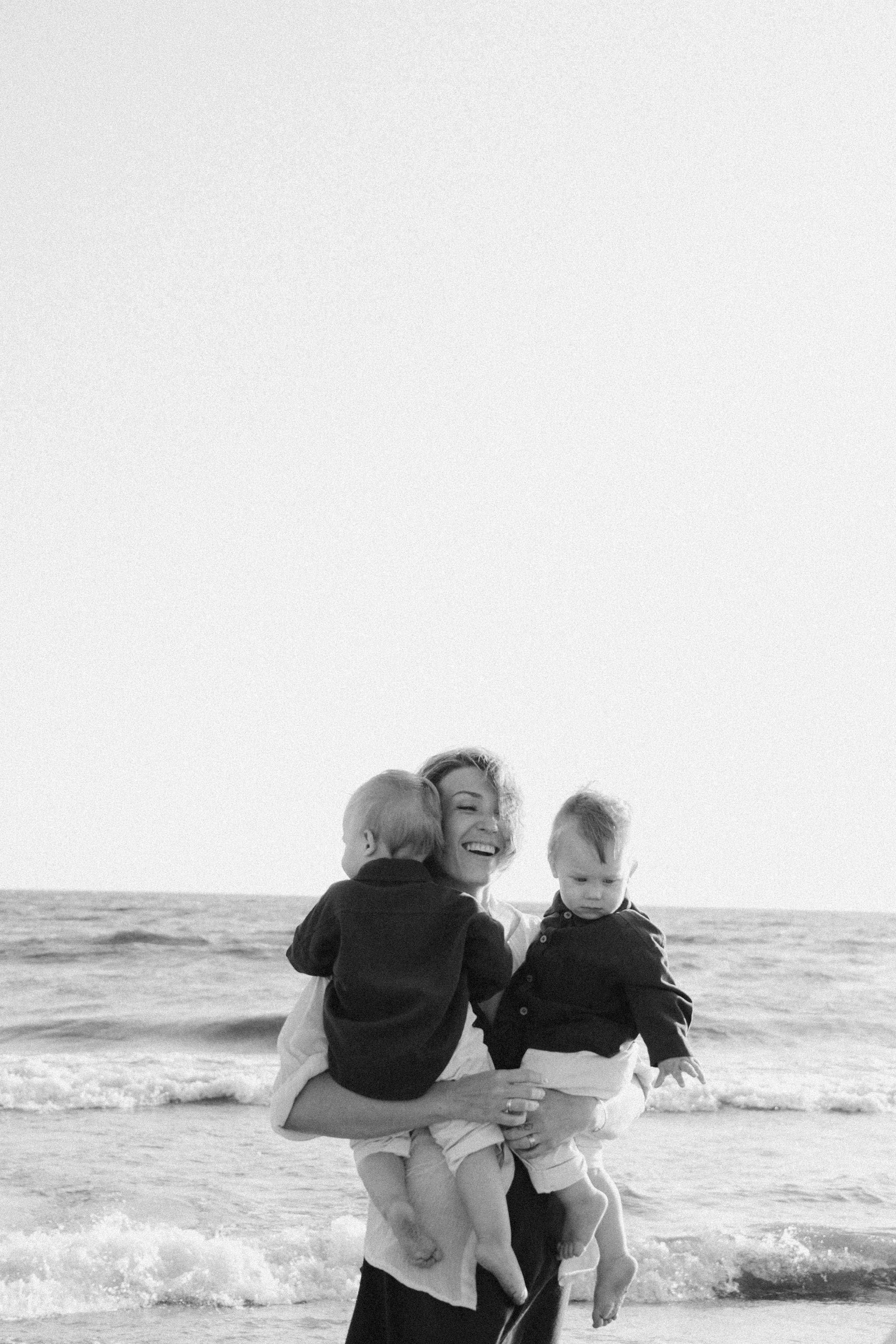 О съемках. Профессиональный фотограф беременности в СПБ. Стильные фотосессии беременности в стиле минимализм и классическая фотография