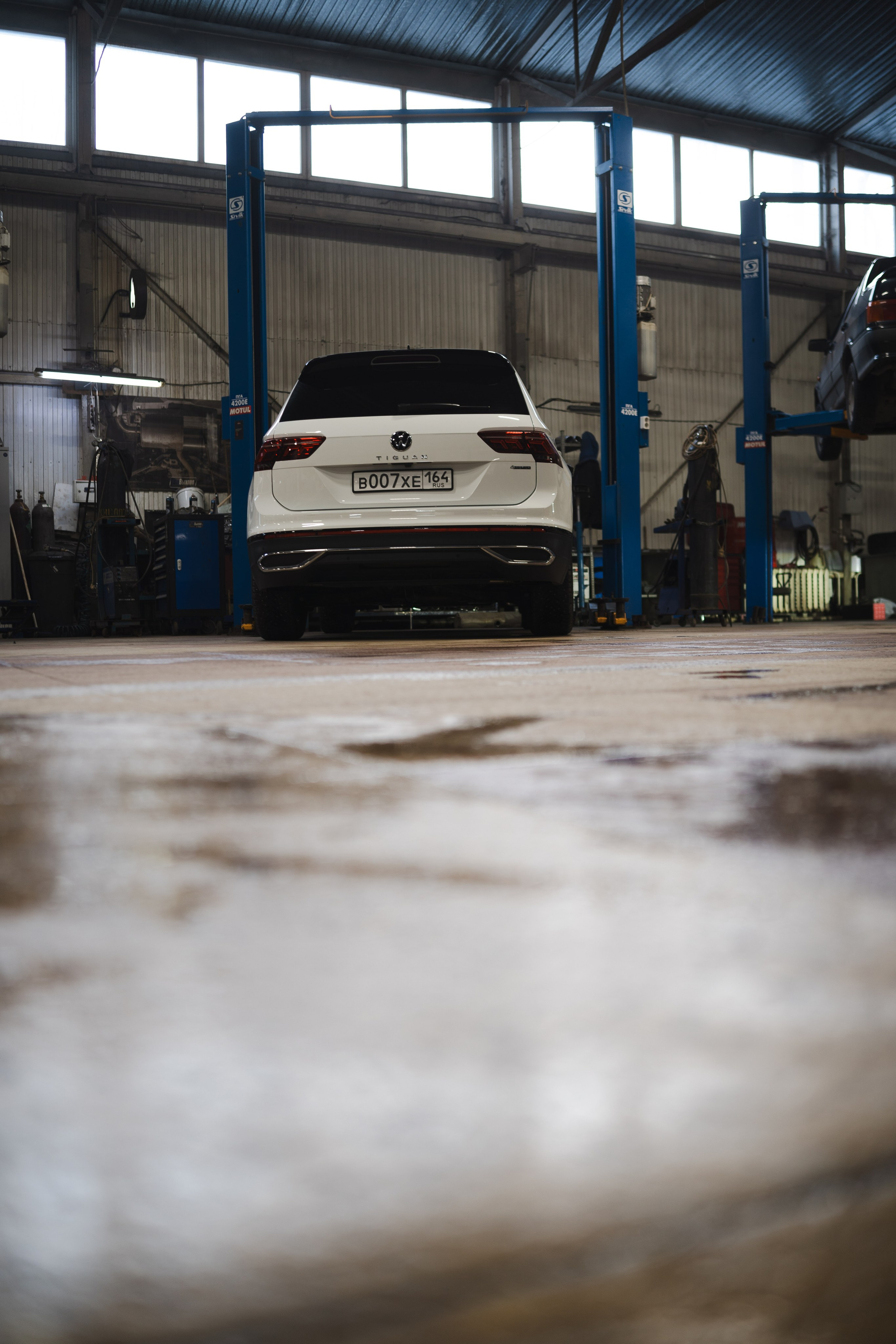 Volkswagen Tiguan выхлоп. Провыхлоп — Тюнинг и ремонт выхлопных систем в Саратове