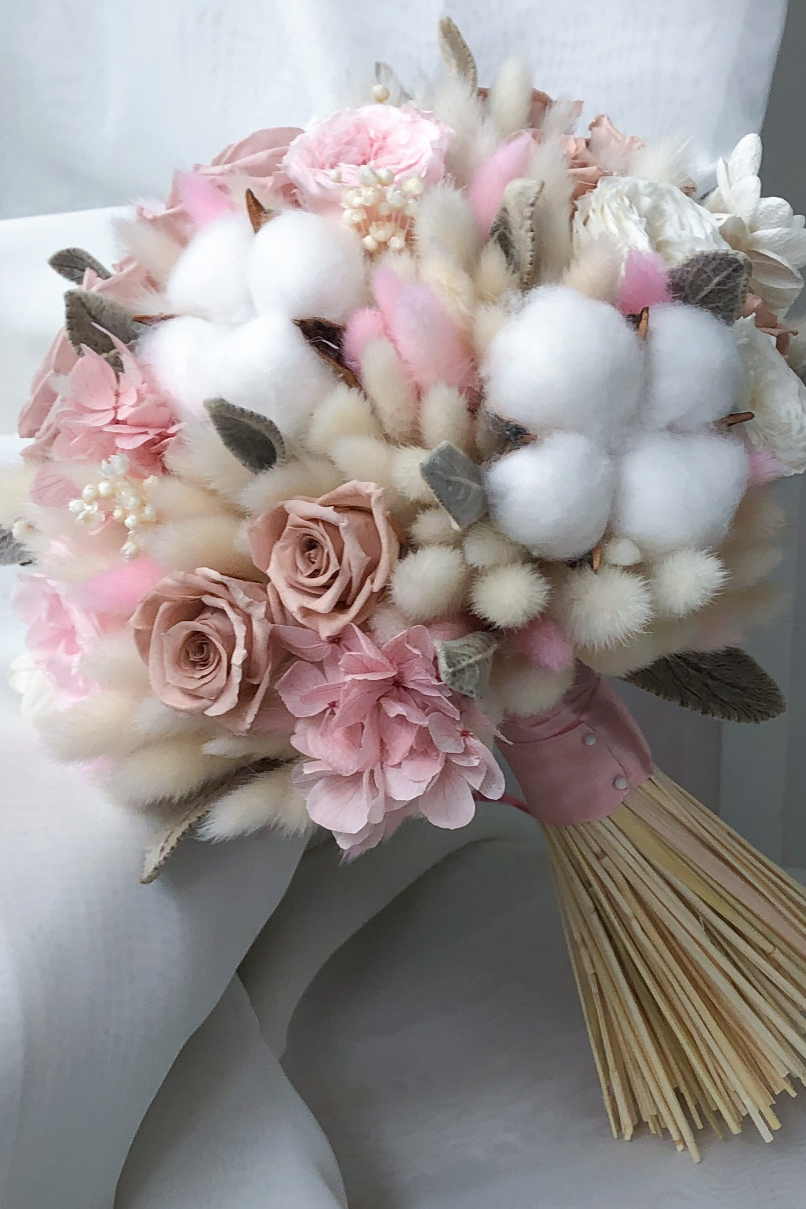 Невестам. Стабилизированные цветы Букеты Москва