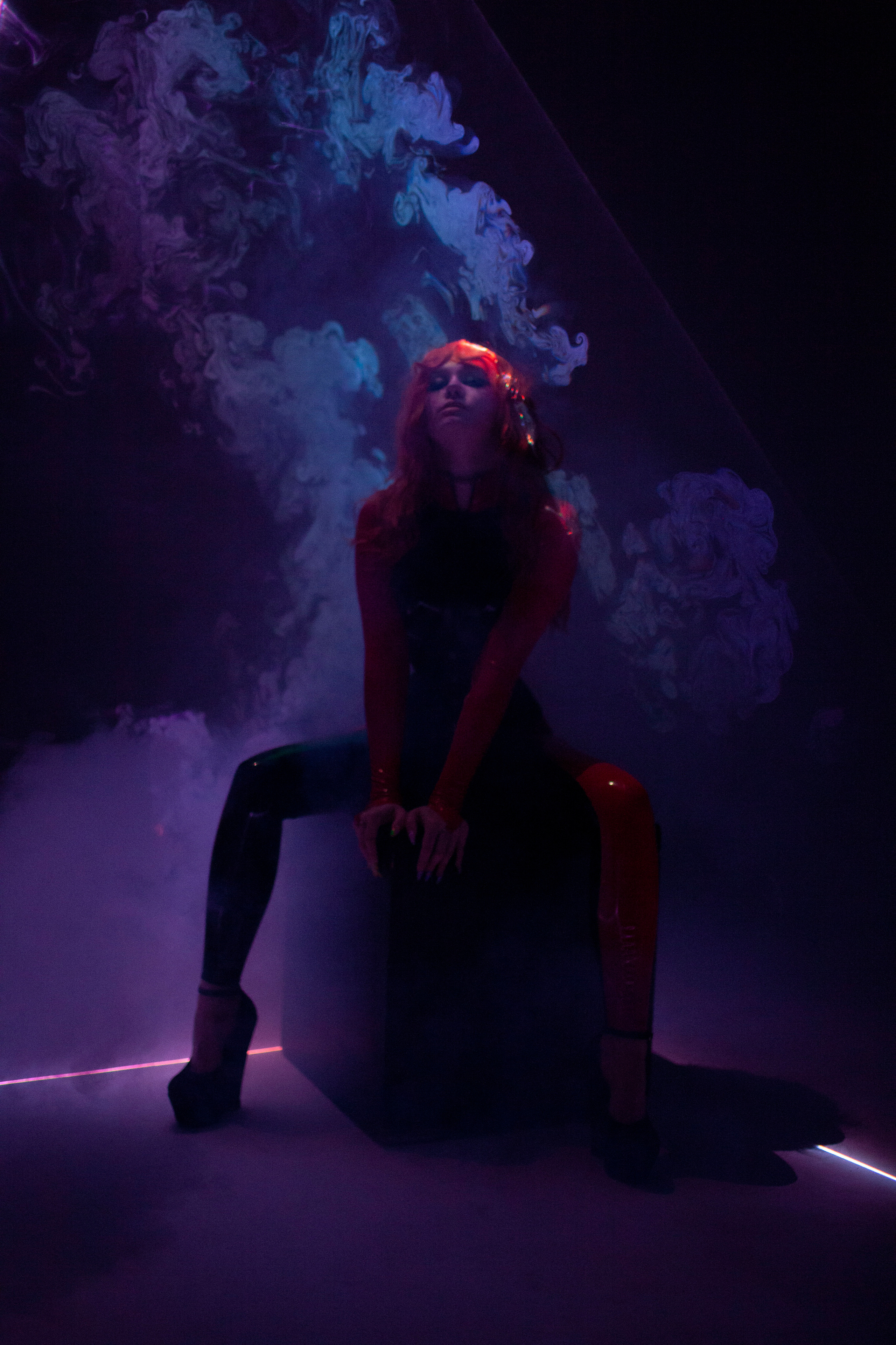 С лазером. Анастасия Майорова фотограф Москва