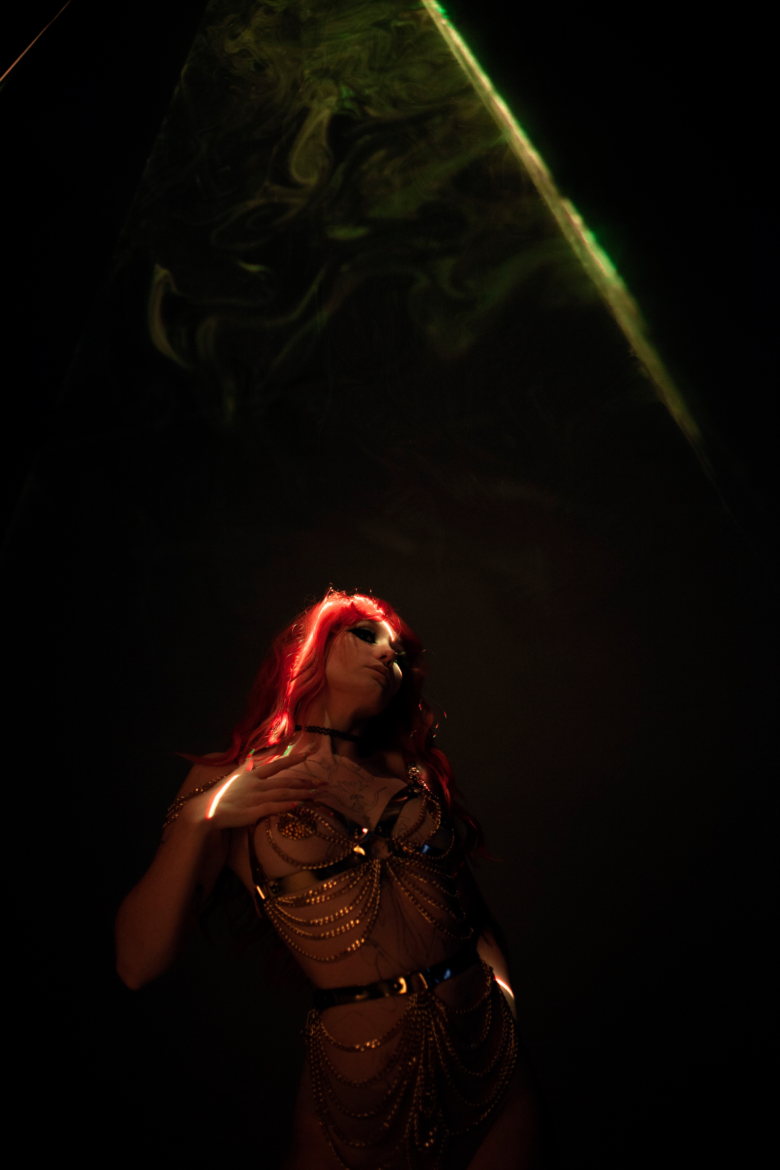 С лазером. Анастасия Майорова фотограф Москва