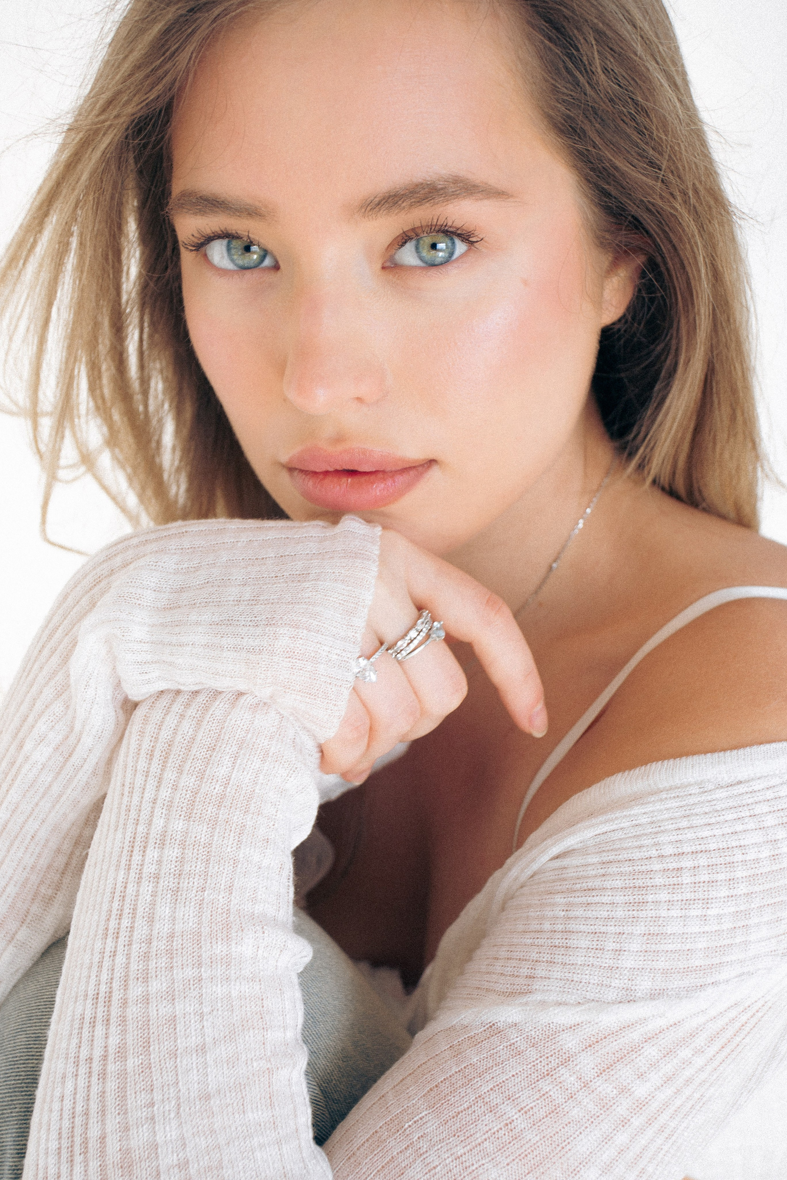 INDIVIDUAL. RONYNIKA PHOTOGRAPHER