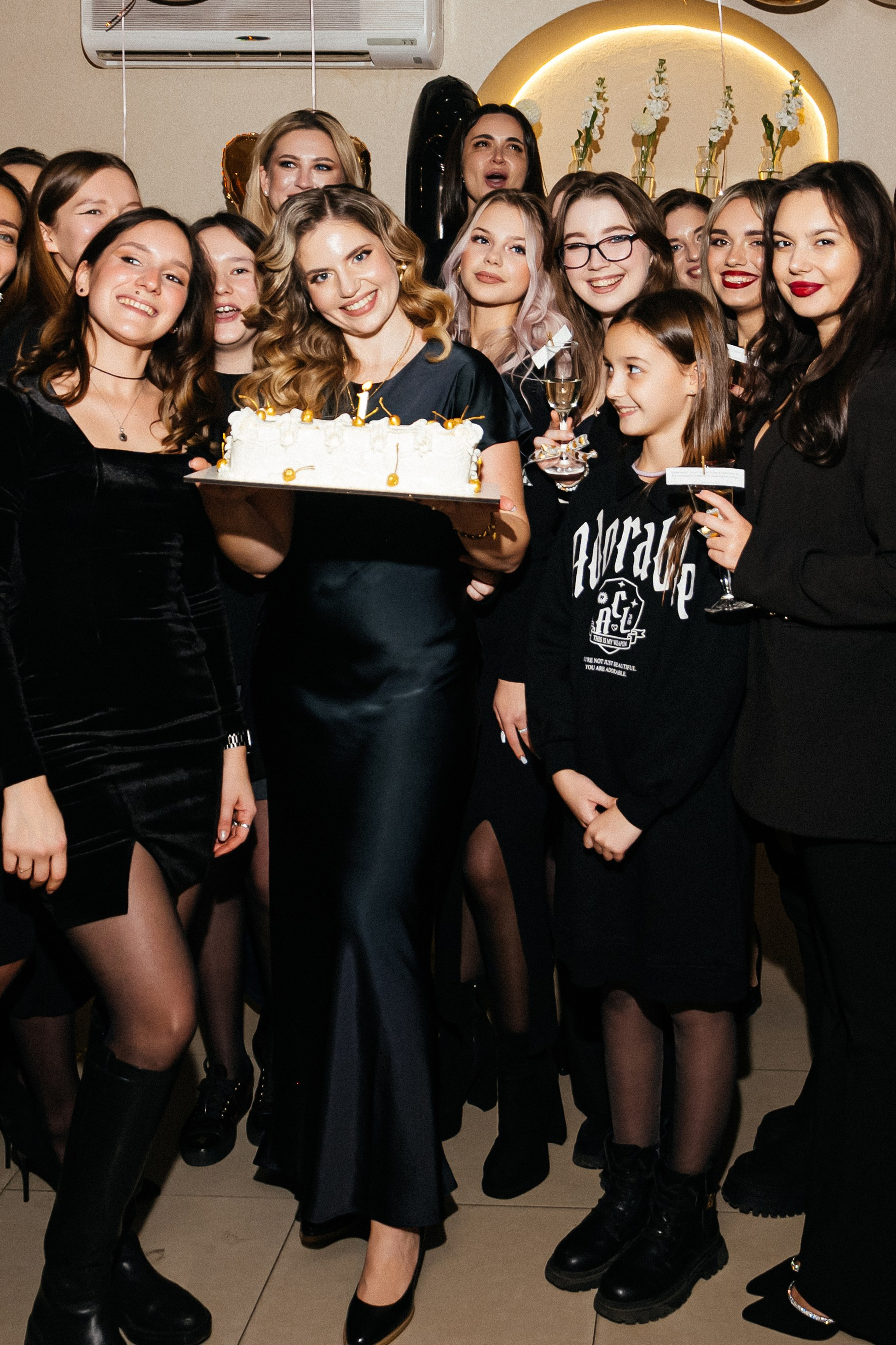 Женский Клуб «Искусство & Элегантность» 1 год