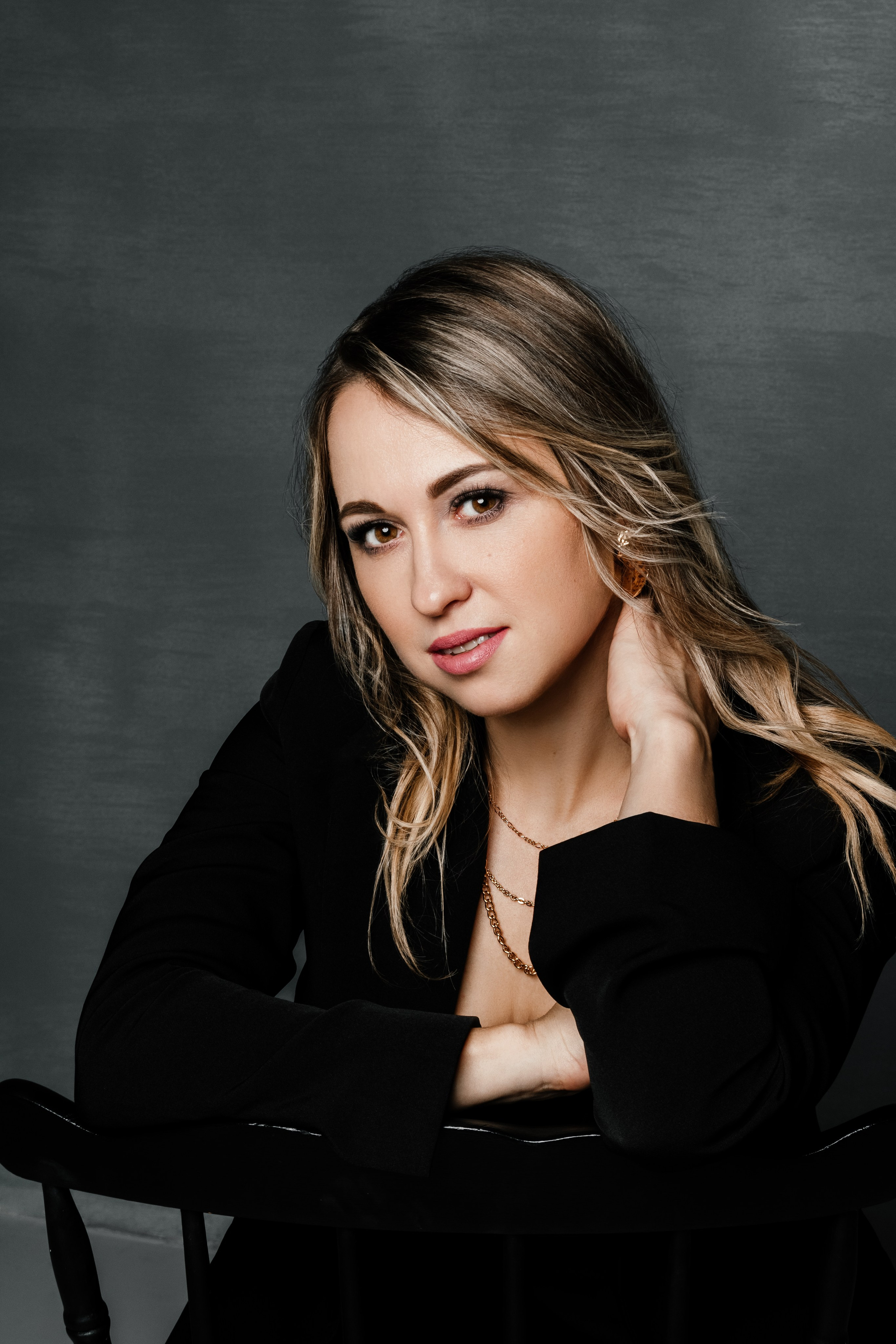 Юлия. Таплинкер, Креатор