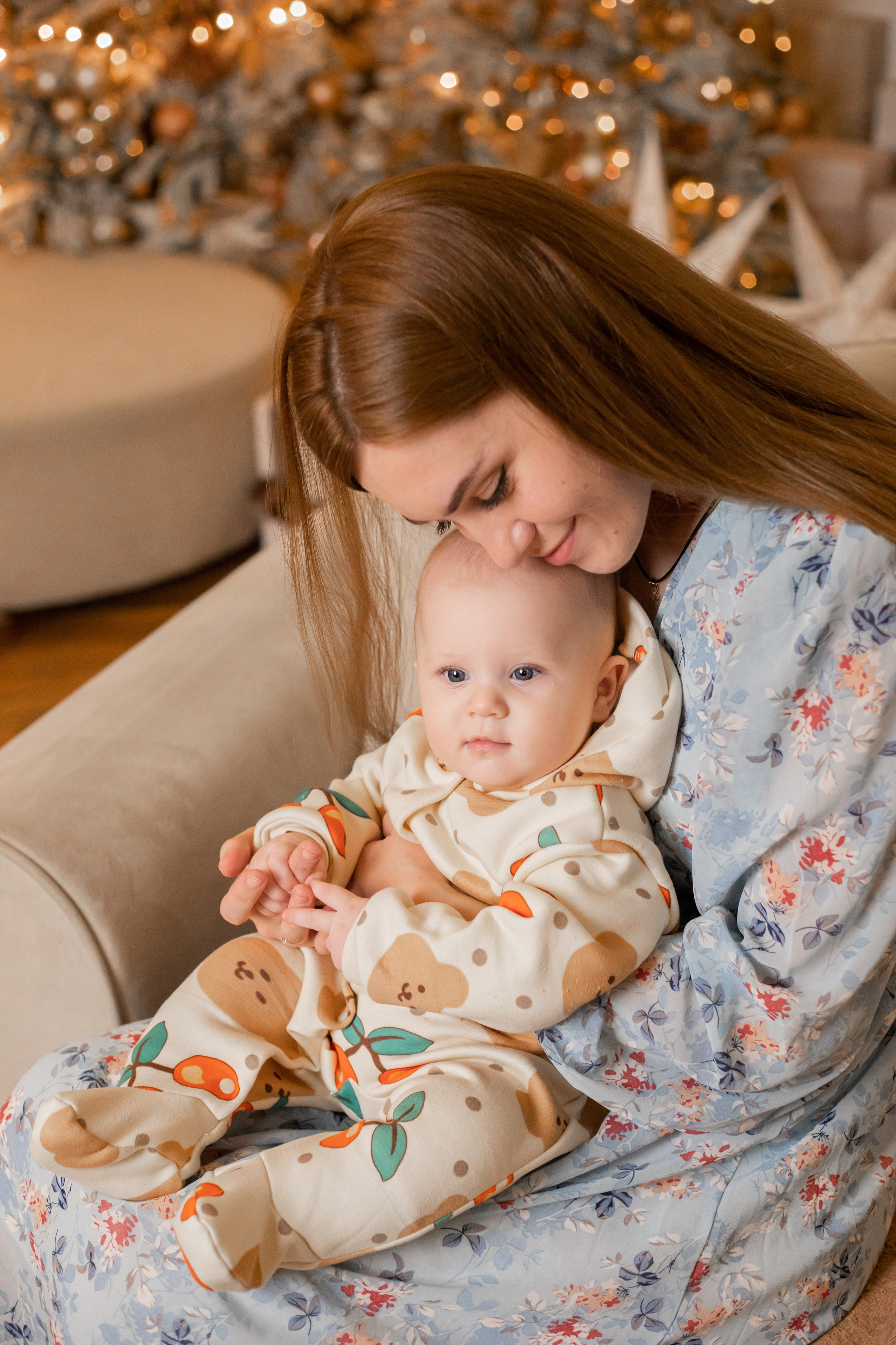 НОВОГОДНЕЕ ВОЛШЕБСТВО