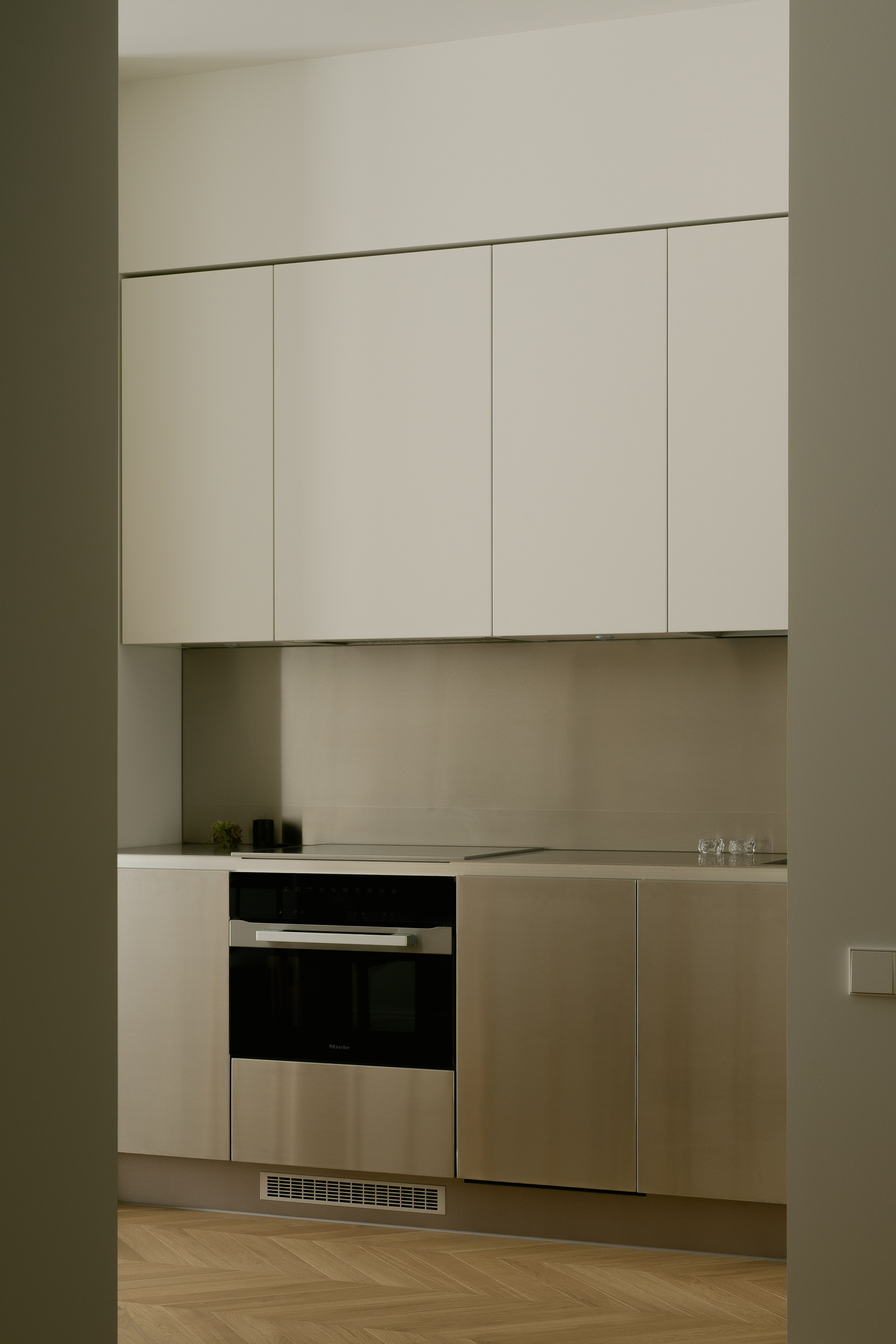 Минималистичная квартира на Васильевском 09.25. Интерьерный фотограф в Санкт-Петербурге Диана Аносова