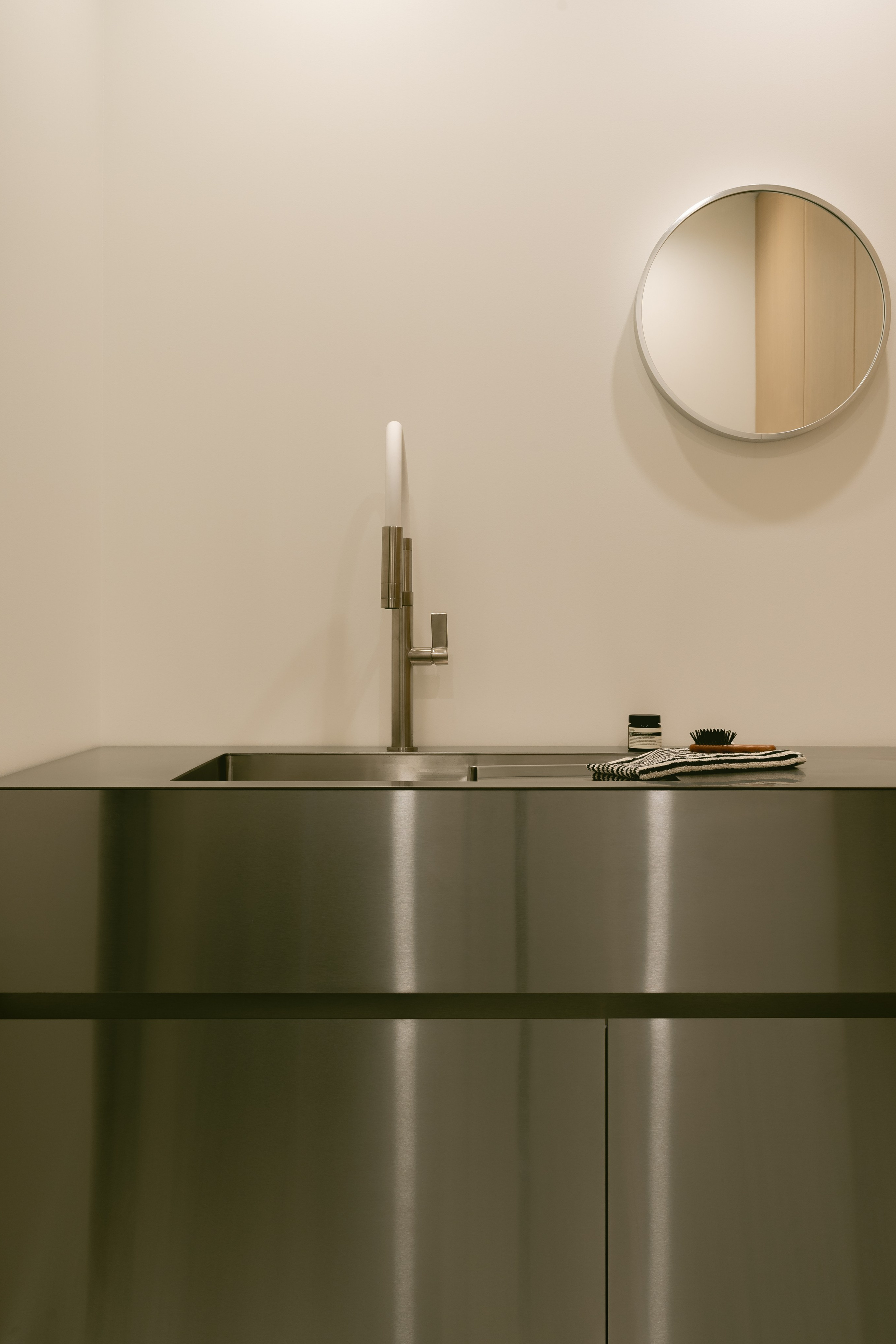 Минималистичная квартира на Васильевском 09.25. Интерьерный фотограф в Санкт-Петербурге Диана Аносова