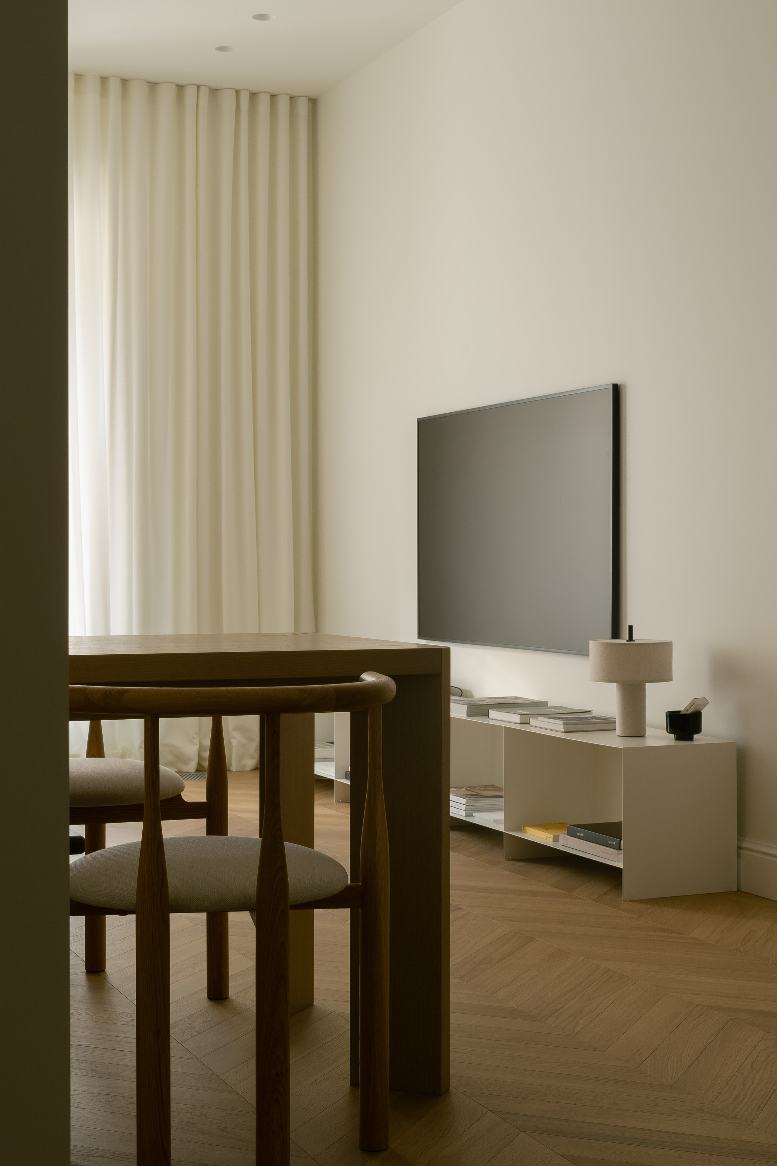 Минималистичная квартира на Васильевском 09.25. Интерьерный фотограф в Санкт-Петербурге Диана Аносова