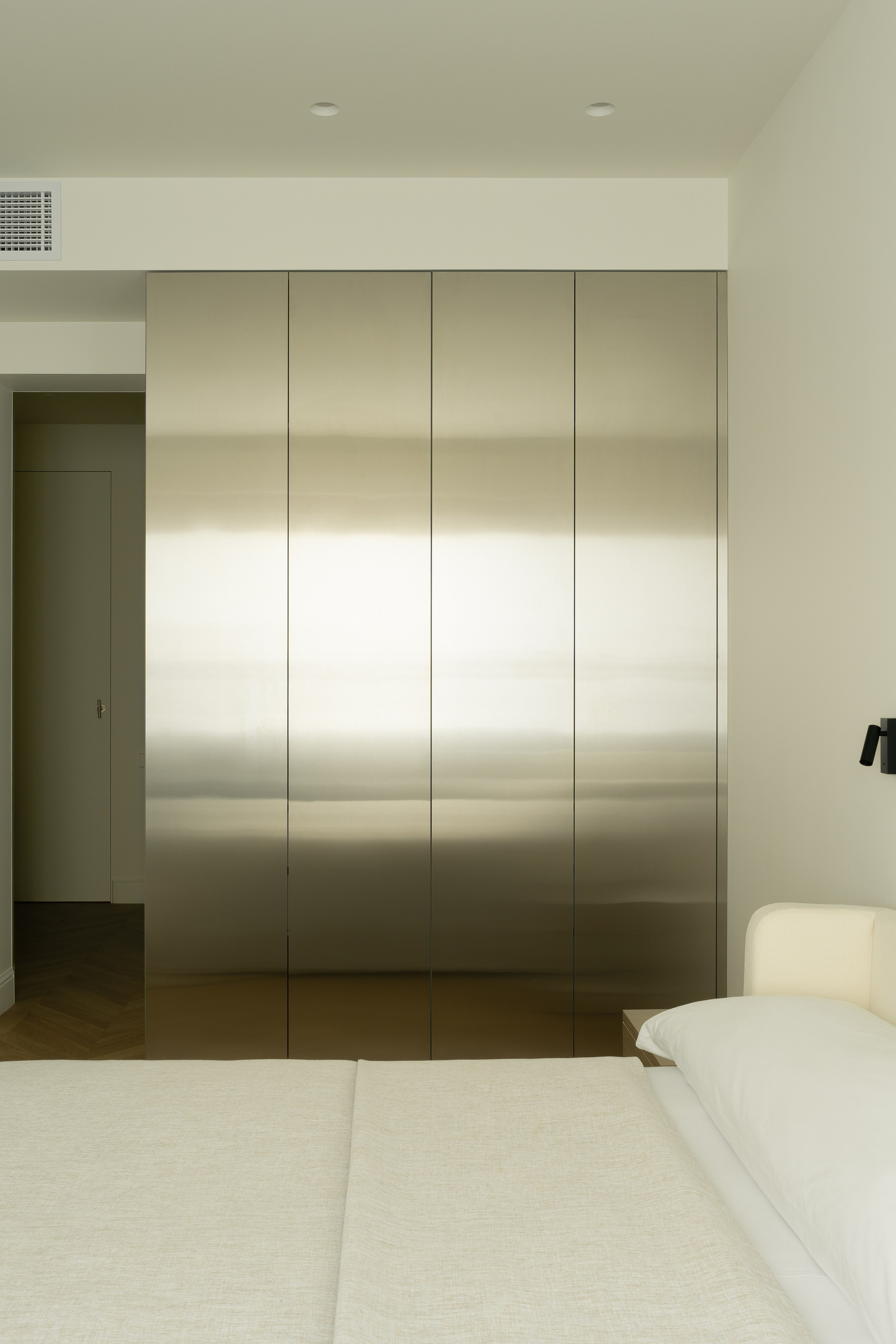 Минималистичная квартира на Васильевском 09.25. Интерьерный фотограф в Санкт-Петербурге Диана Аносова