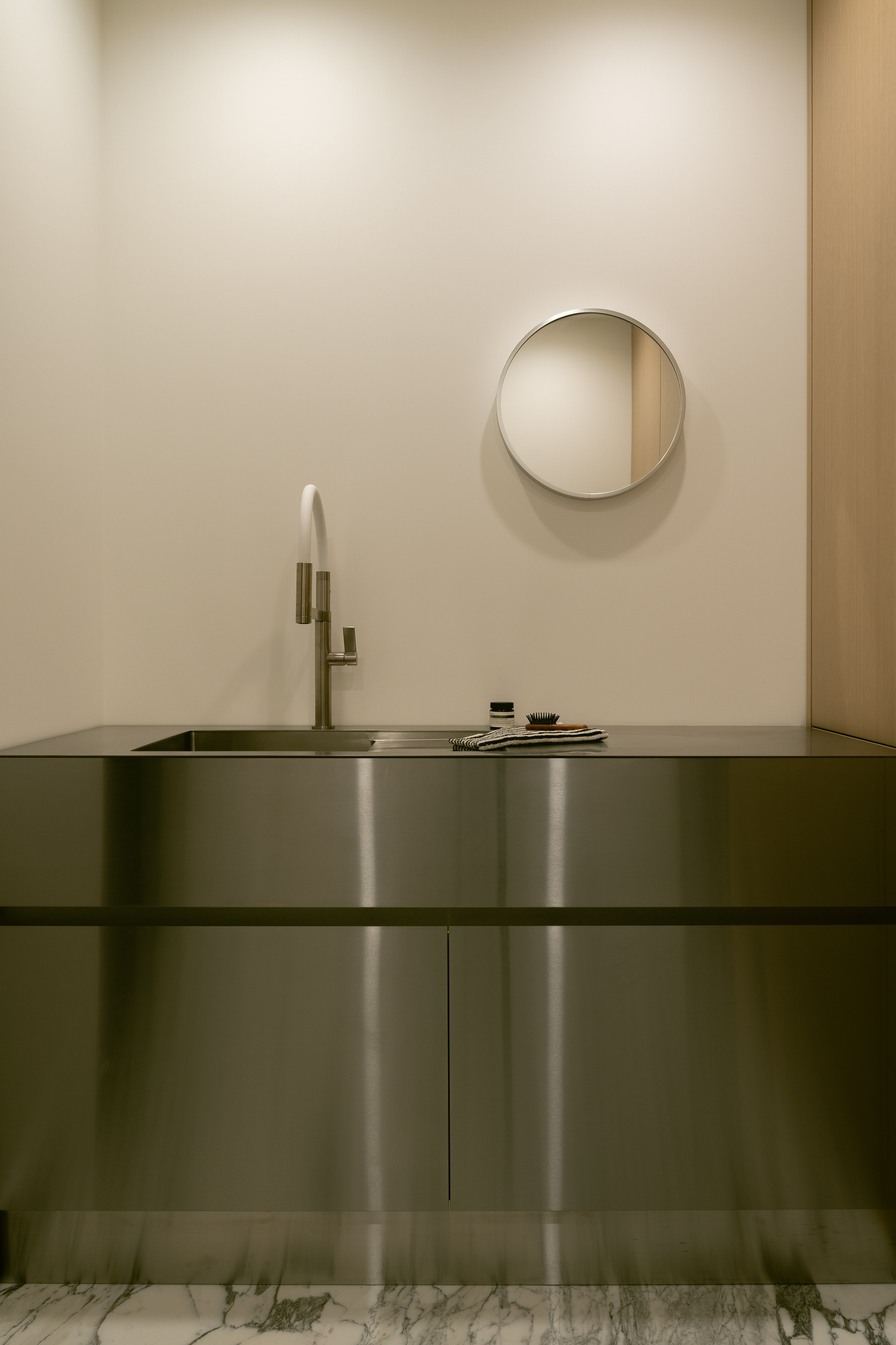 Минималистичная квартира на Васильевском 09.25. Интерьерный фотограф в Санкт-Петербурге Диана Аносова