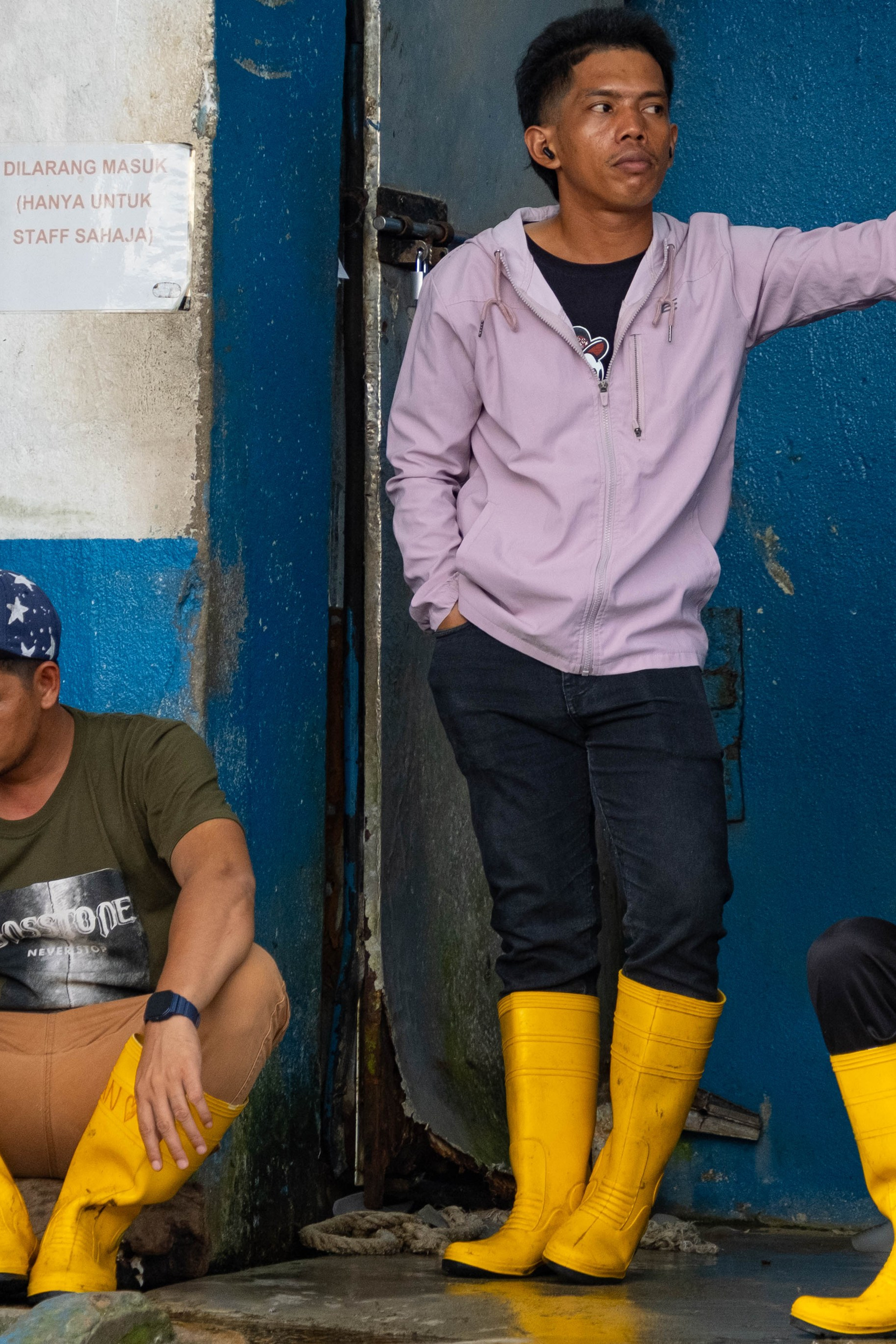 Остров Борнео, город Семпорна. Причал и рынок