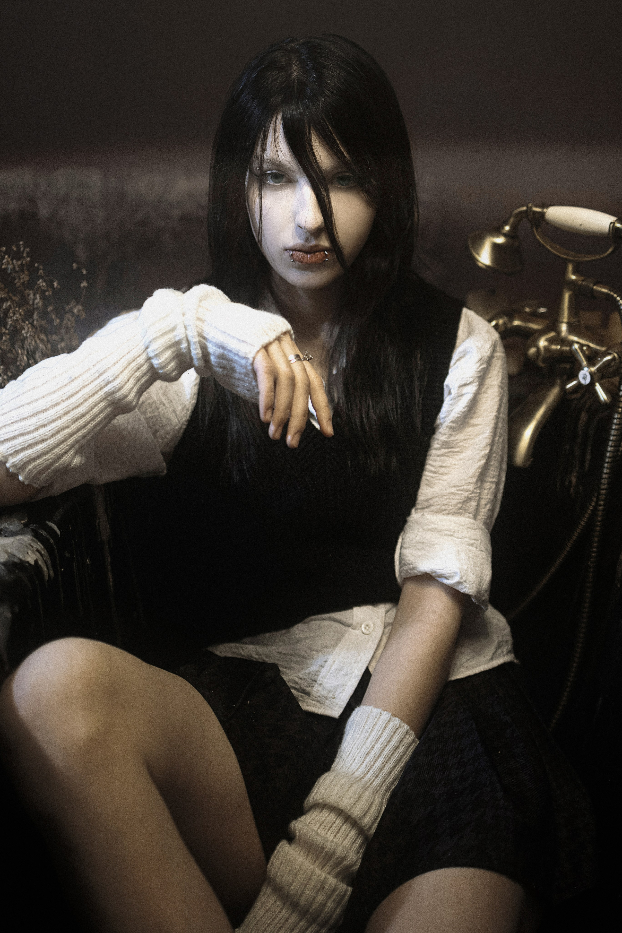 Elya — she echo inside my head