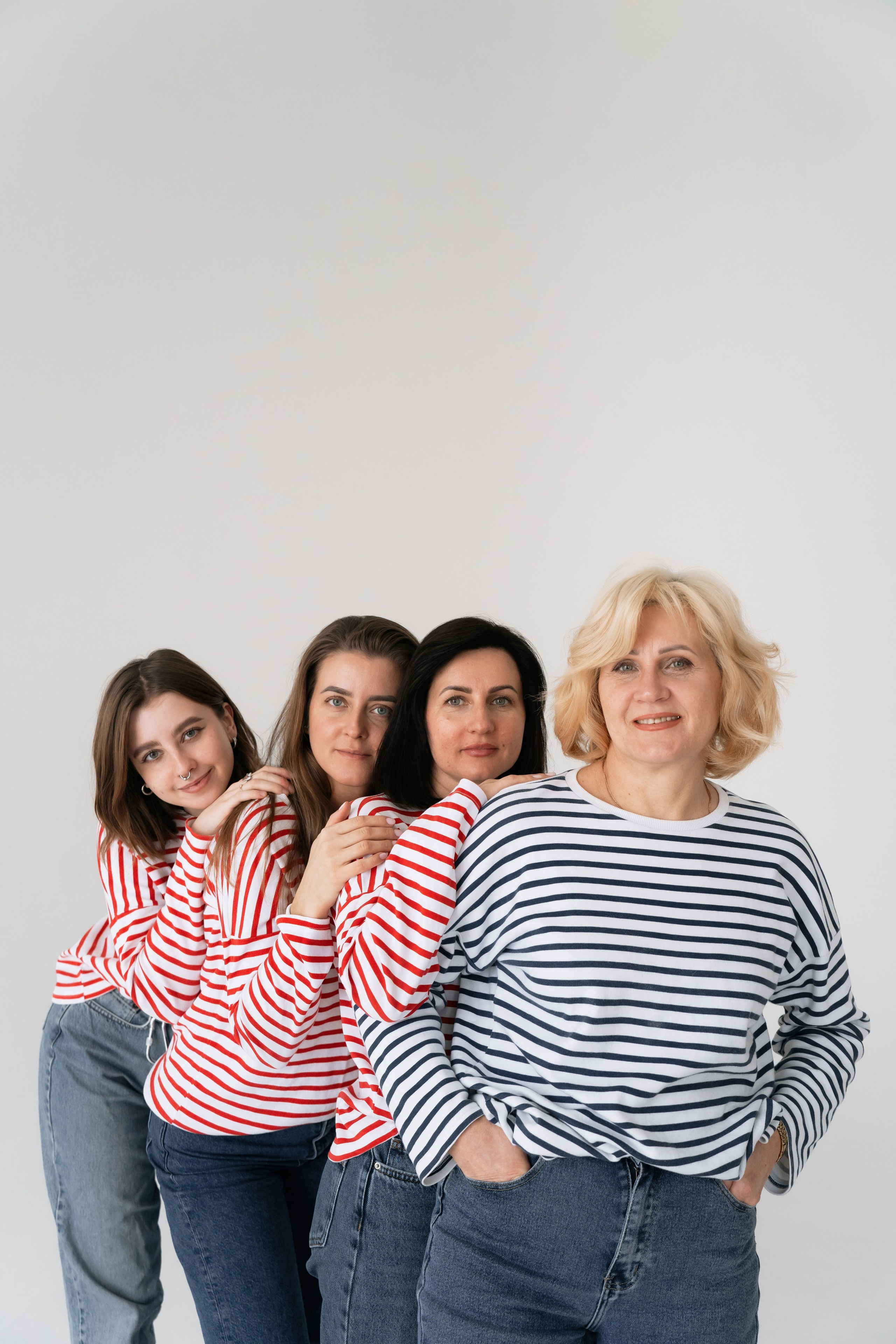 Три сестры. Студия.