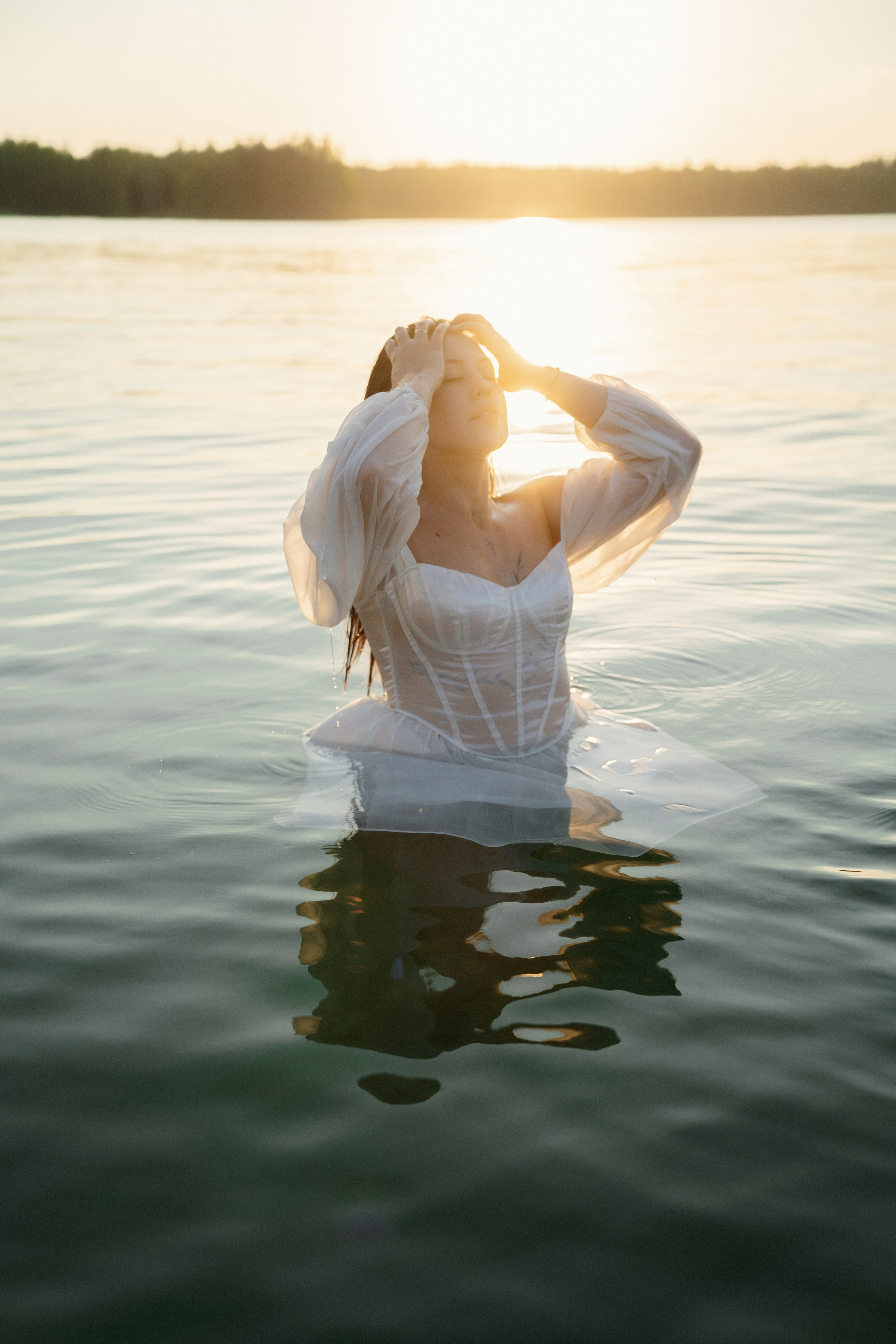 Ирина. Съемка на закате у озера.