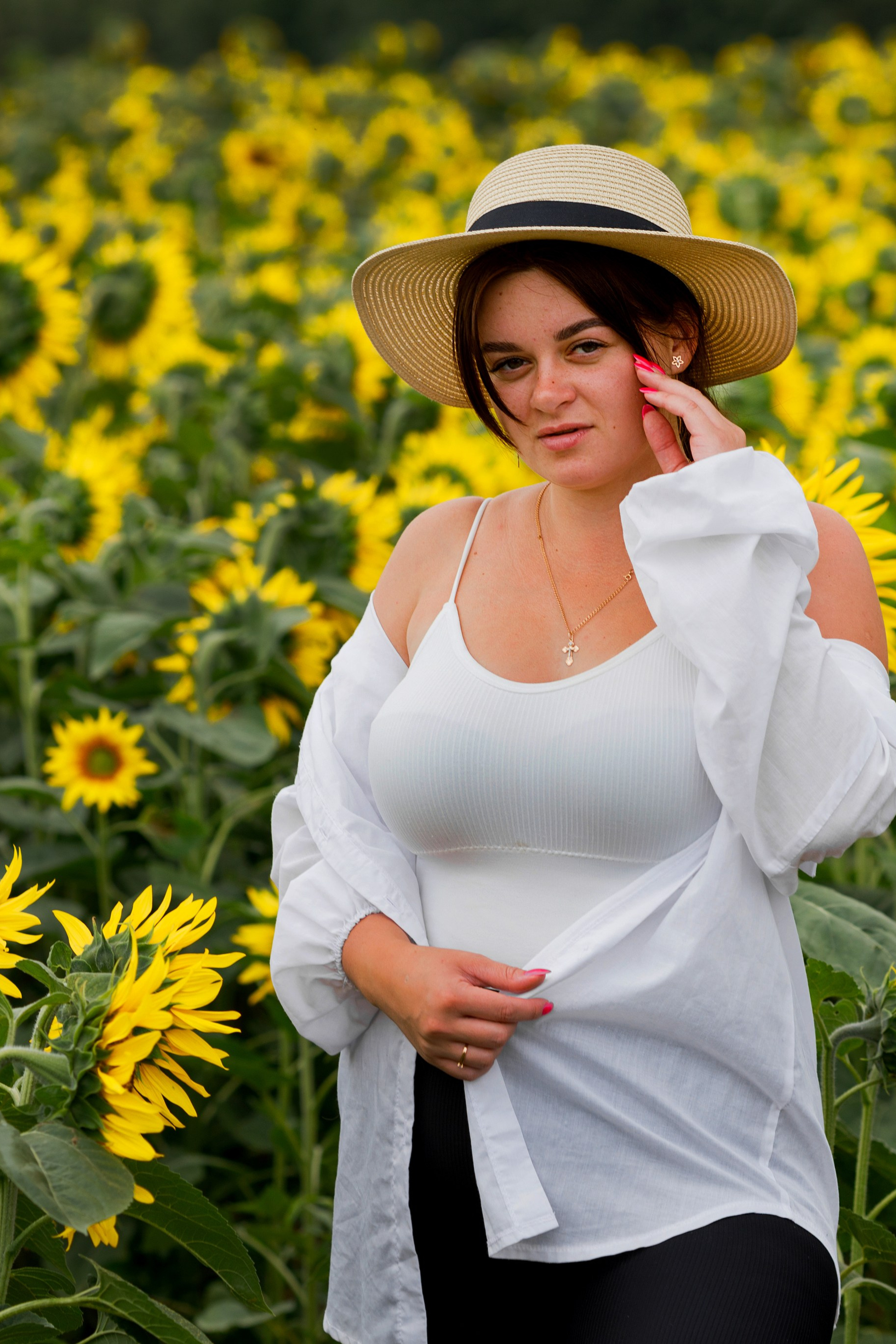 Индивидуальная фотосессия в подсолнухов поле