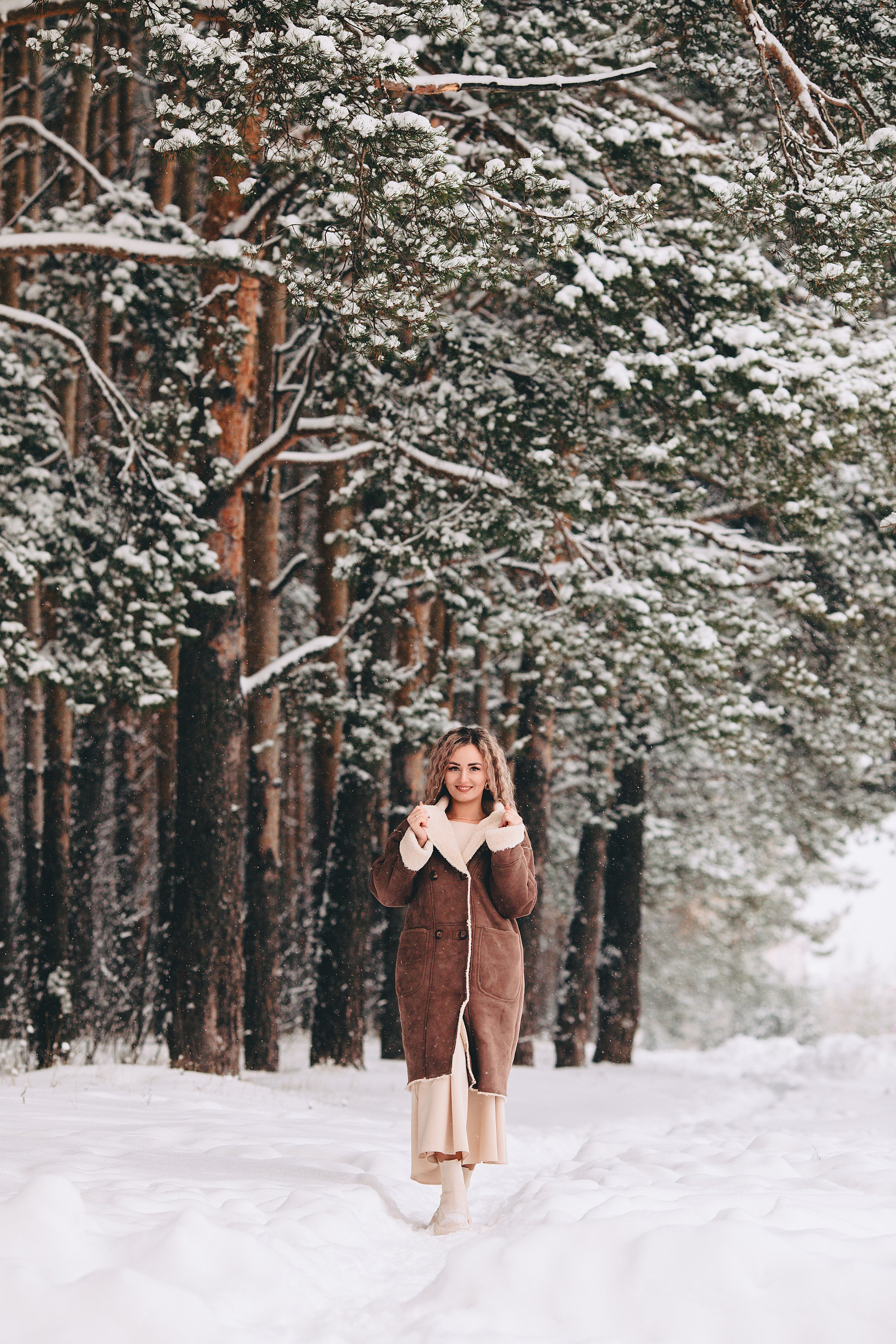 Индивидуальная фотосъёмка в зимнем лесу