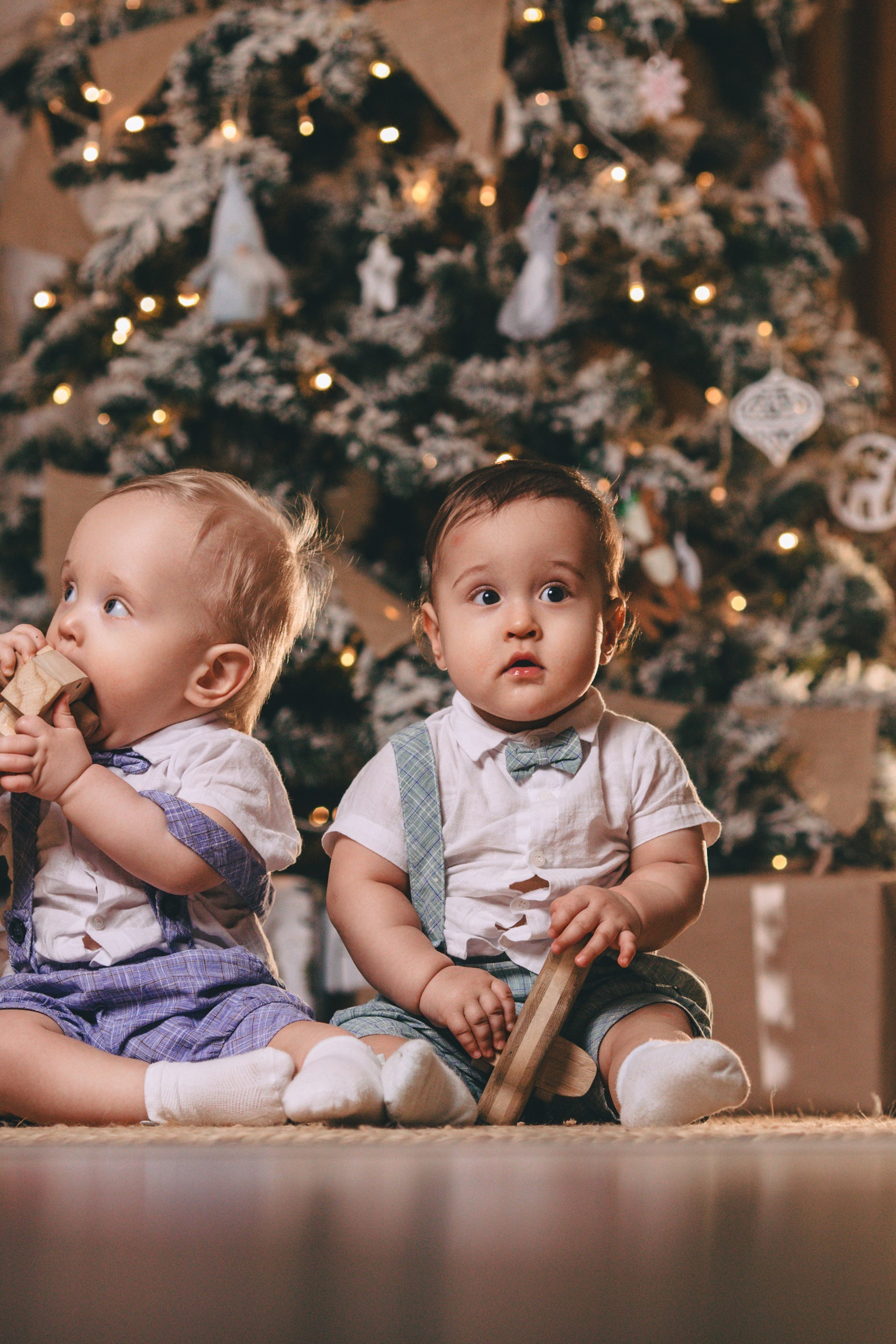 Семейная новогодняя студийная фотосессия