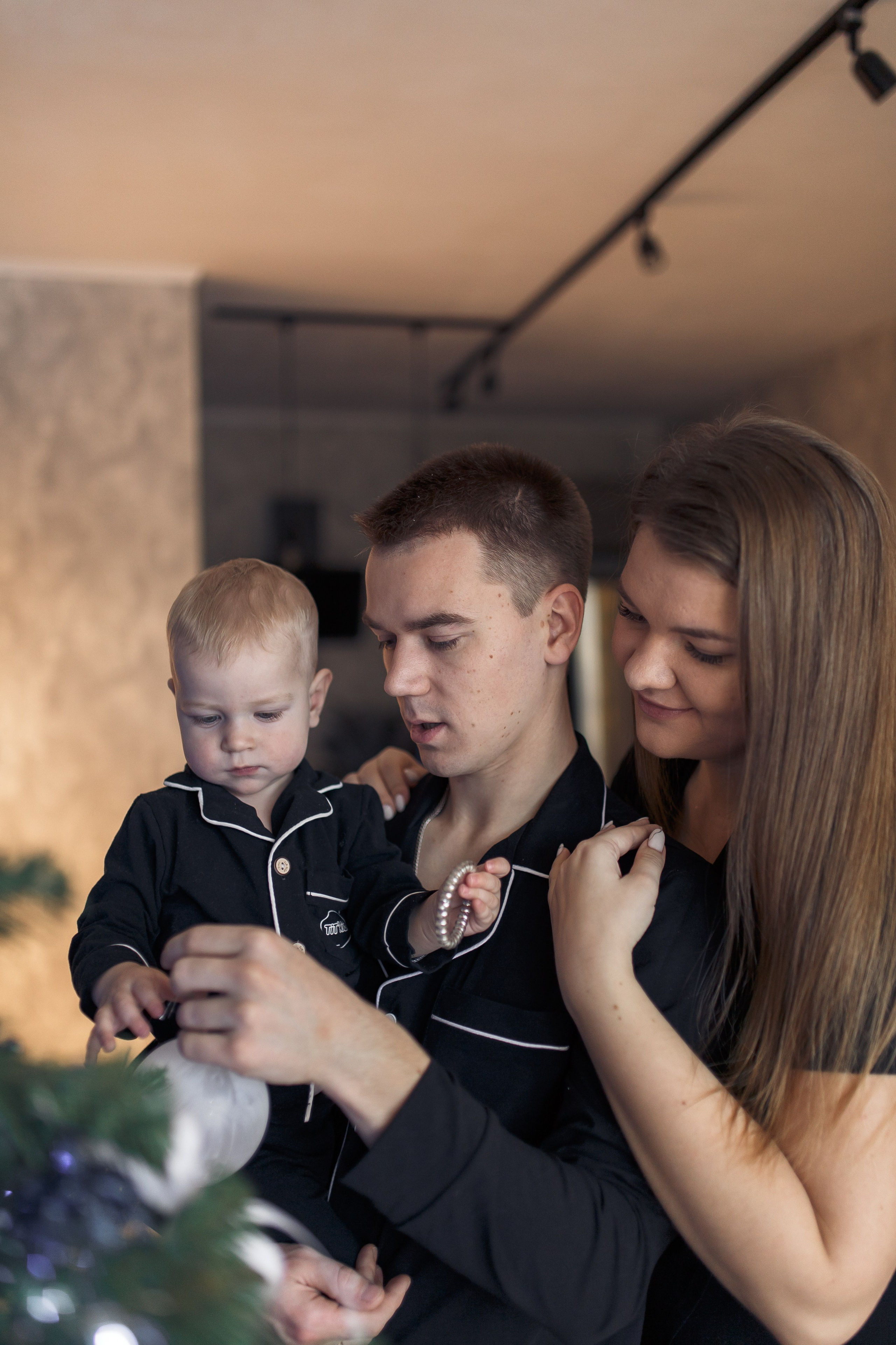 Алексей, Карина и Артемий