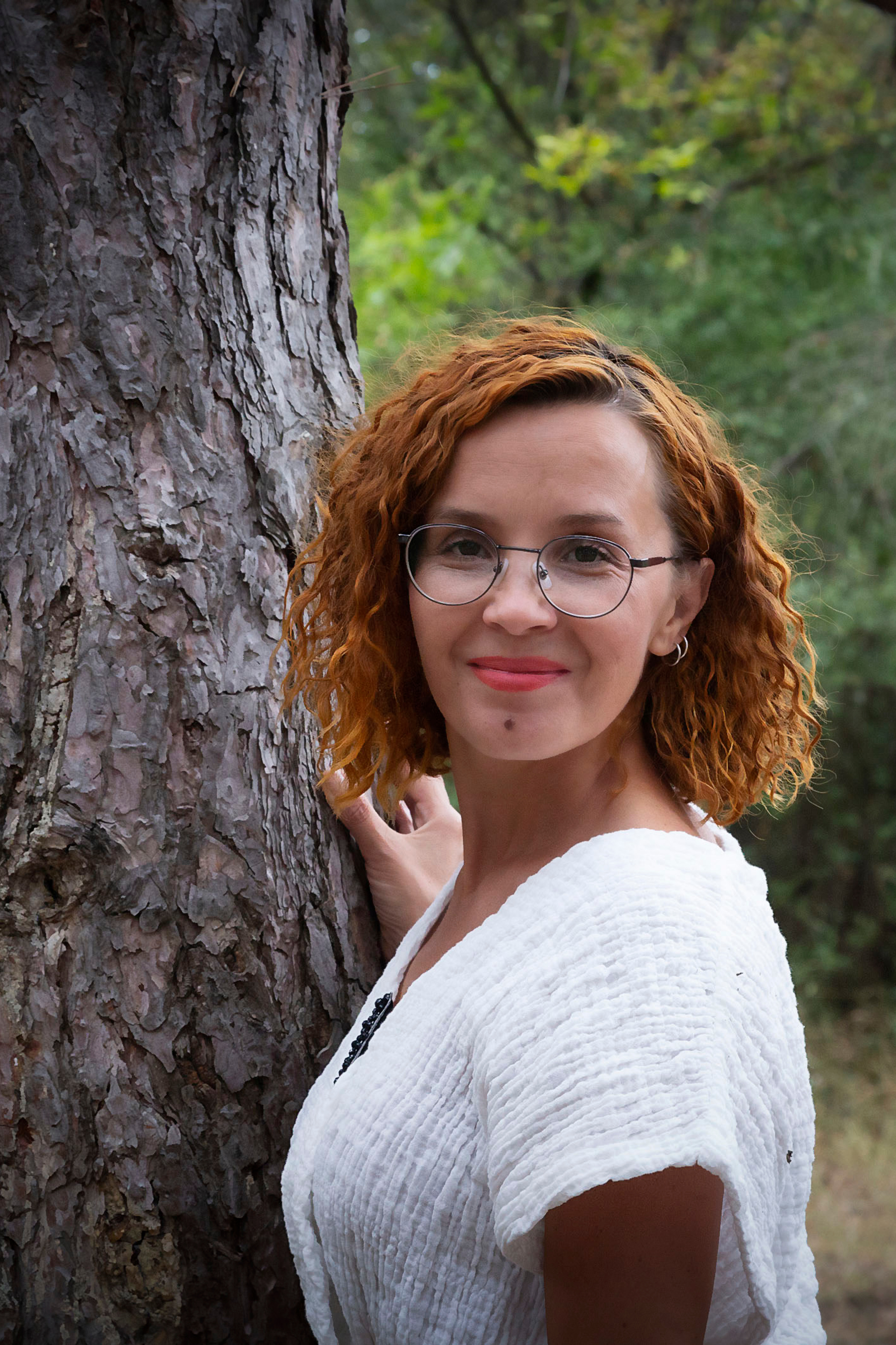 Женский портрет на прогулке