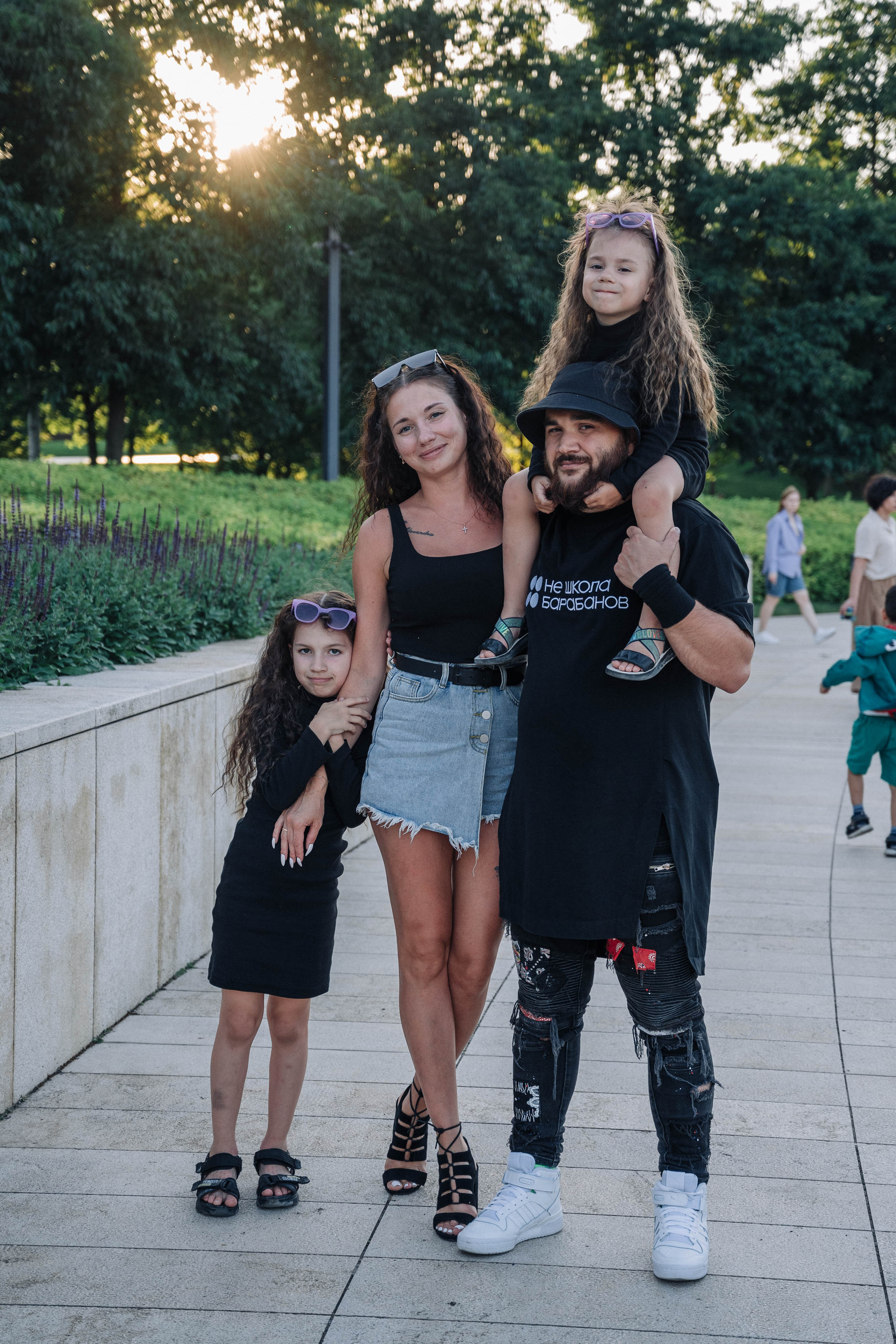 Семейная прогулка