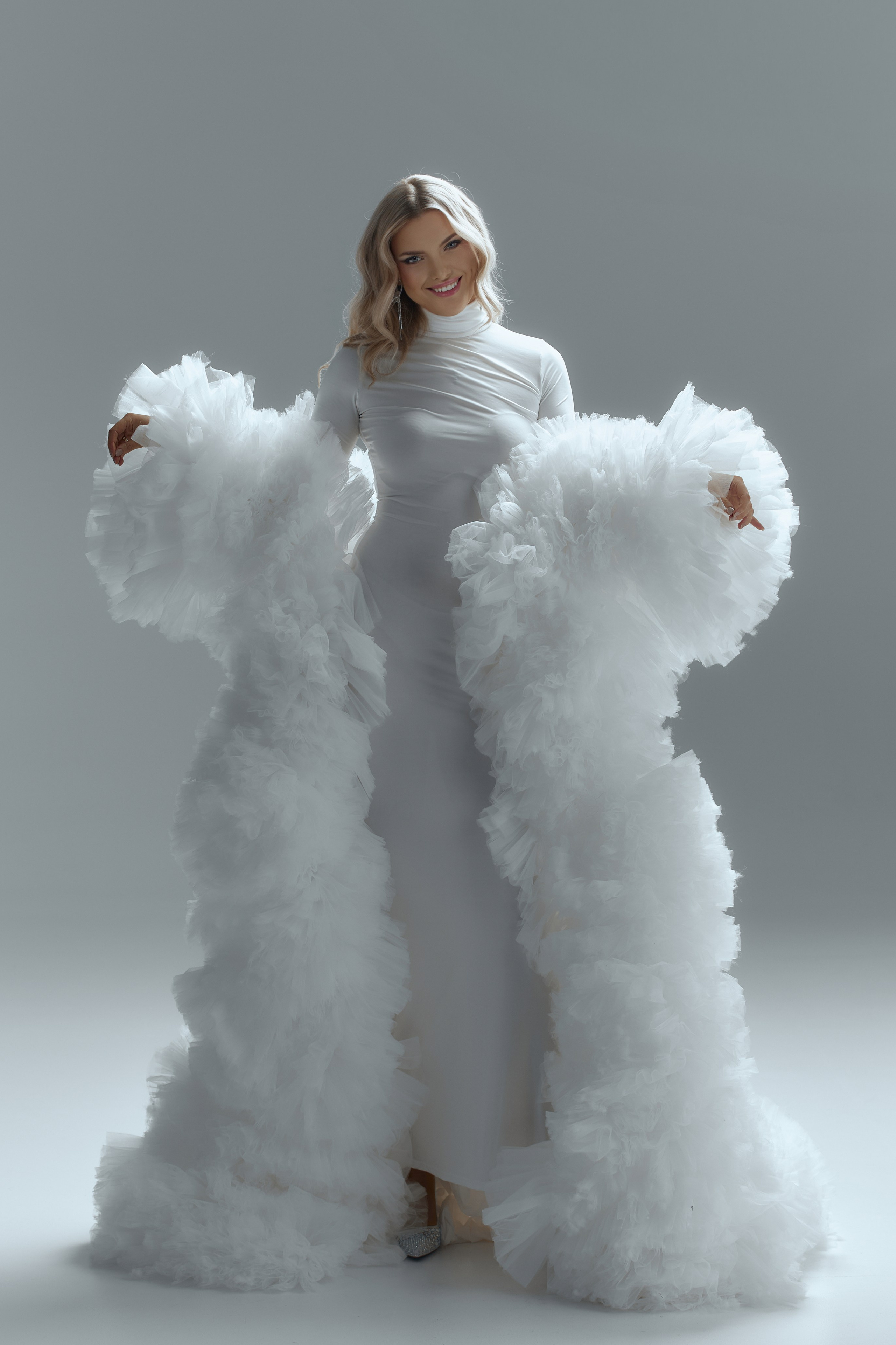 Накидка белая. Tatya Lushchyk профессиональный фотограф в Минске. Фотосессия беременности и индивидуальные съемки