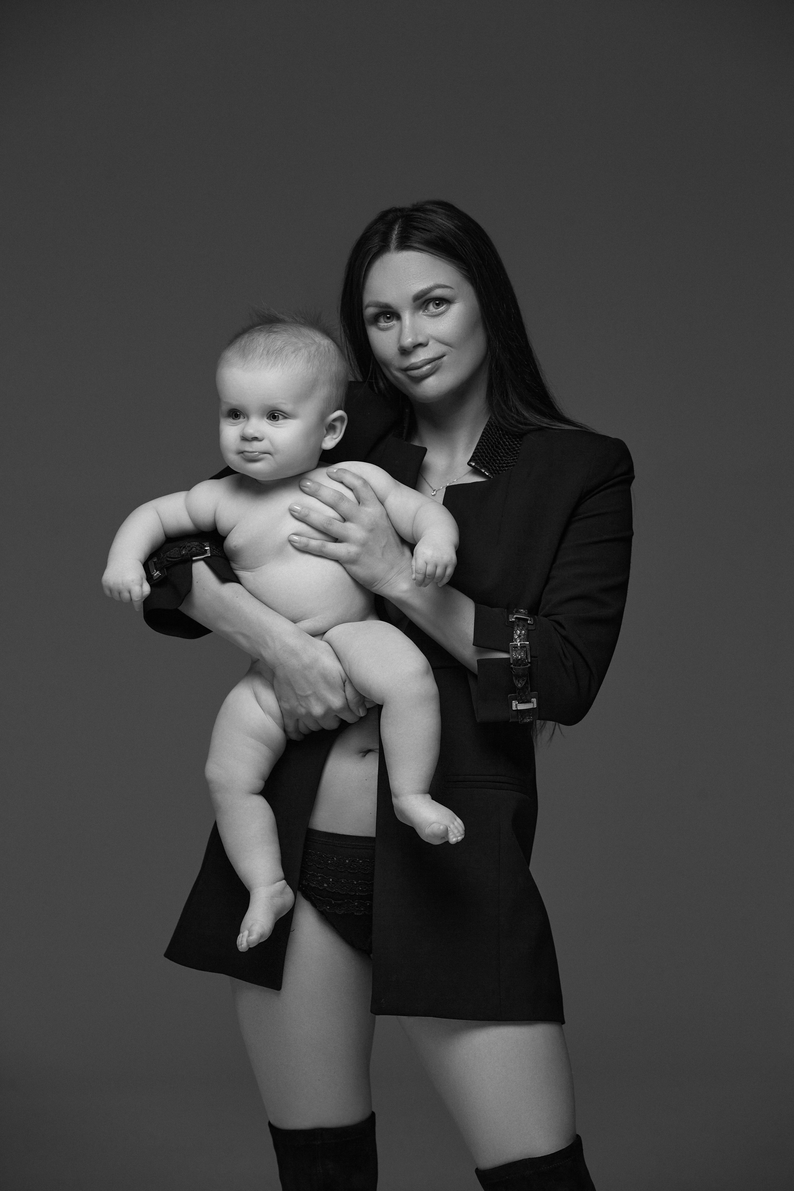 Алена и девочки. Tatya Lushchyk профессиональный фотограф в Минске. Фотосессия беременности и индивидуальные съемки