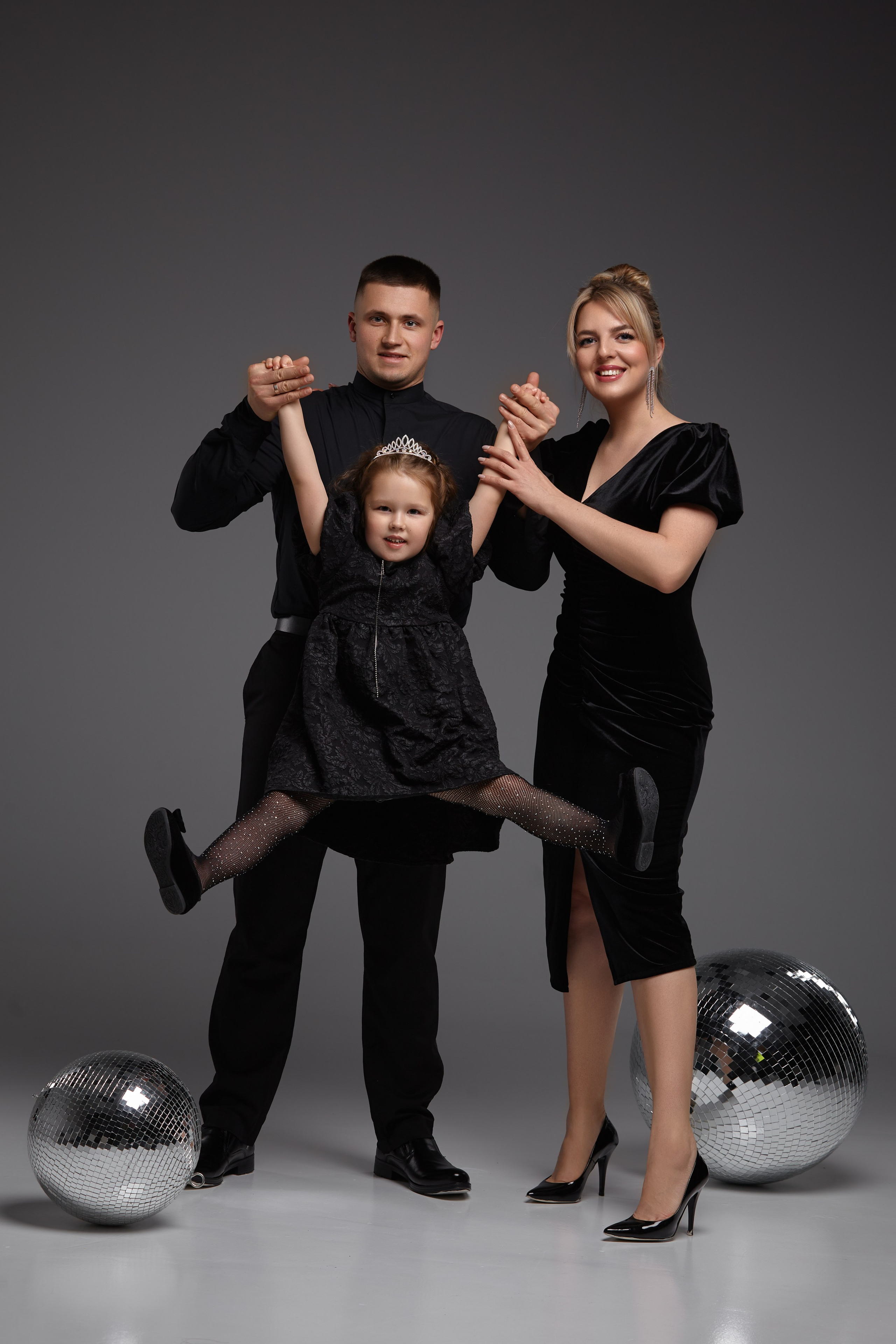 Полина и ее 5 лет. Tatya Lushchyk профессиональный фотограф в Минске. Фотосессия беременности и индивидуальные съемки