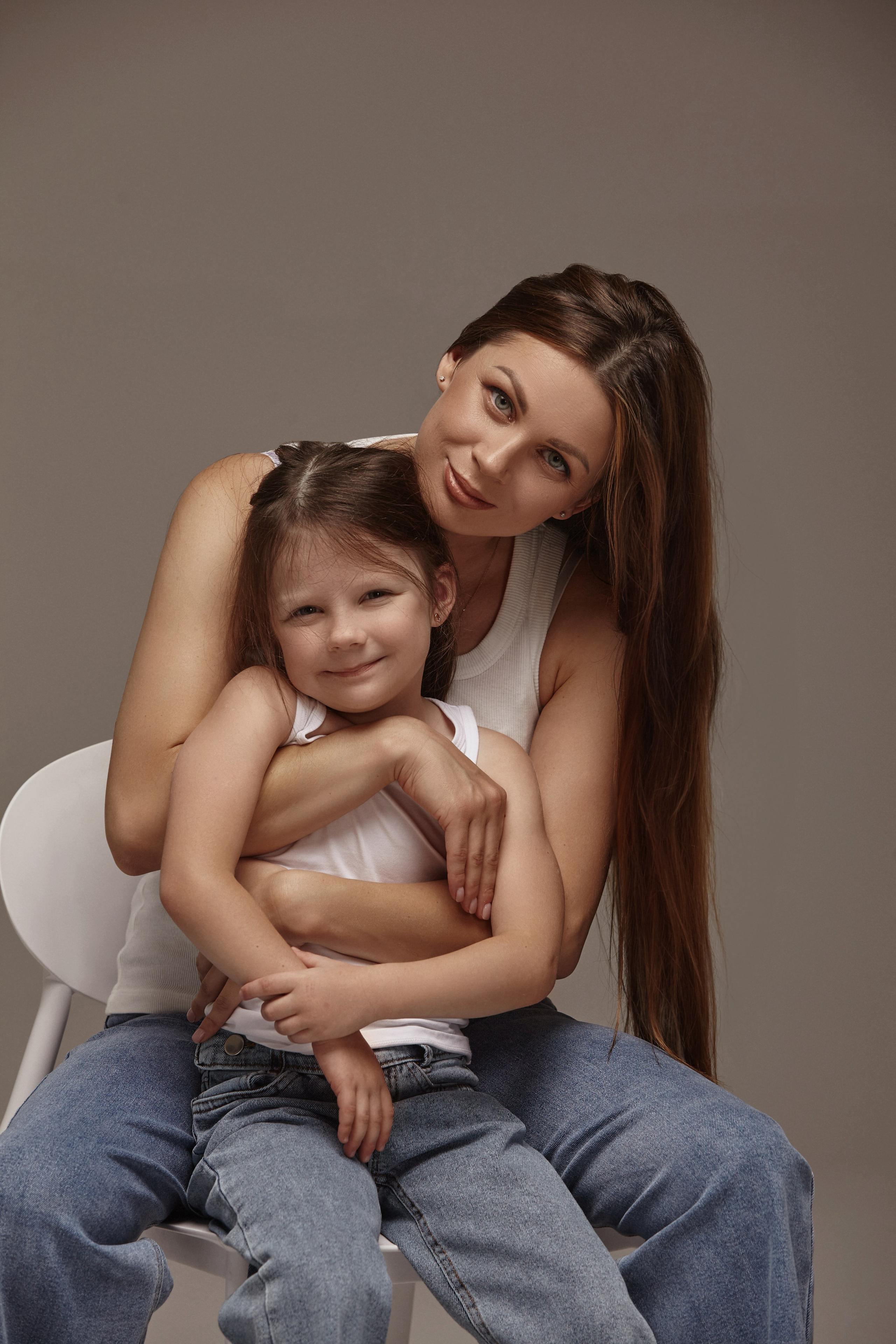 Алена и девочки. Tatya Lushchyk профессиональный фотограф в Минске. Фотосессия беременности и индивидуальные съемки