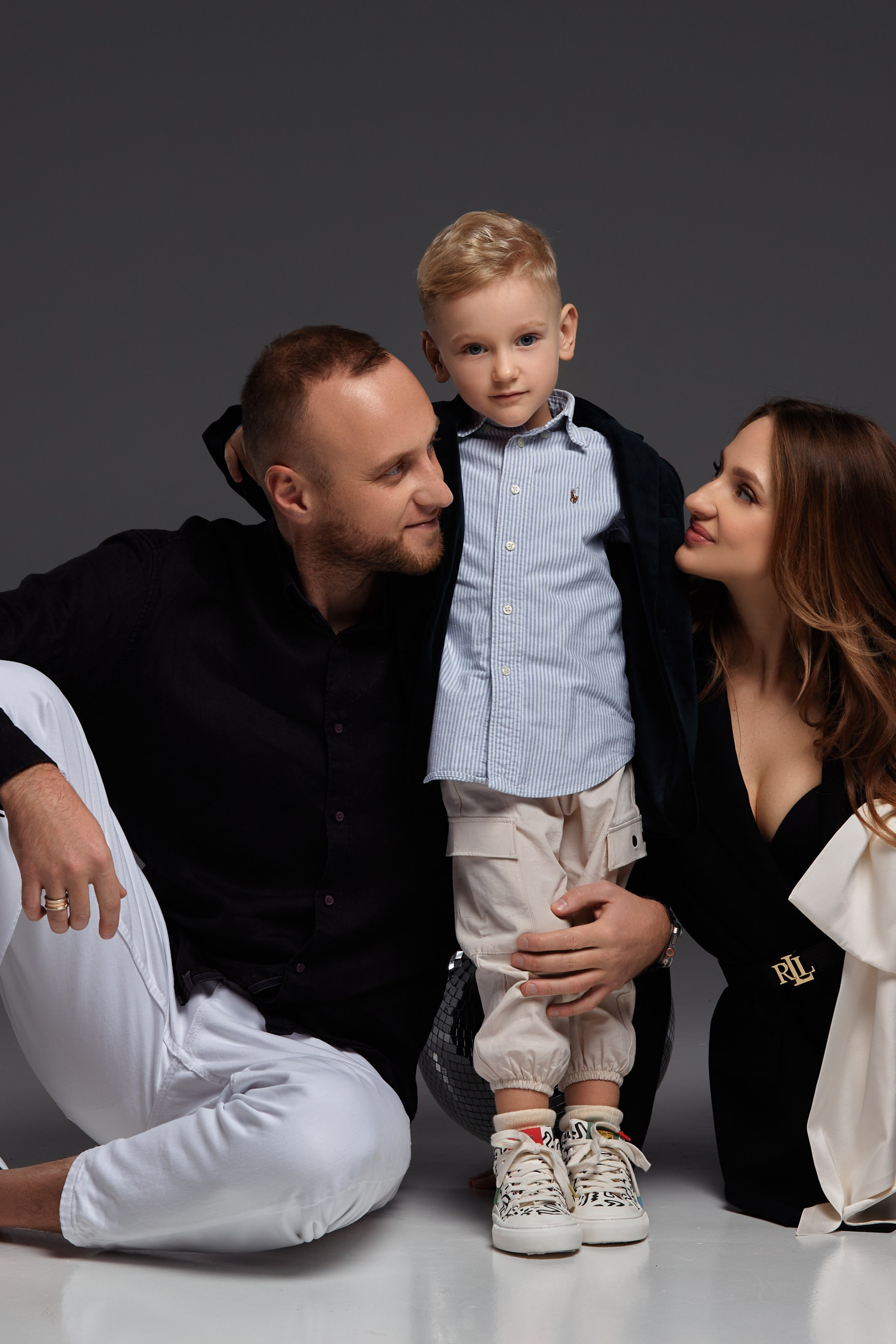 Тимур и его 3 годика. Tatya Lushchyk профессиональный фотограф в Минске. Фотосессия беременности и индивидуальные съемки