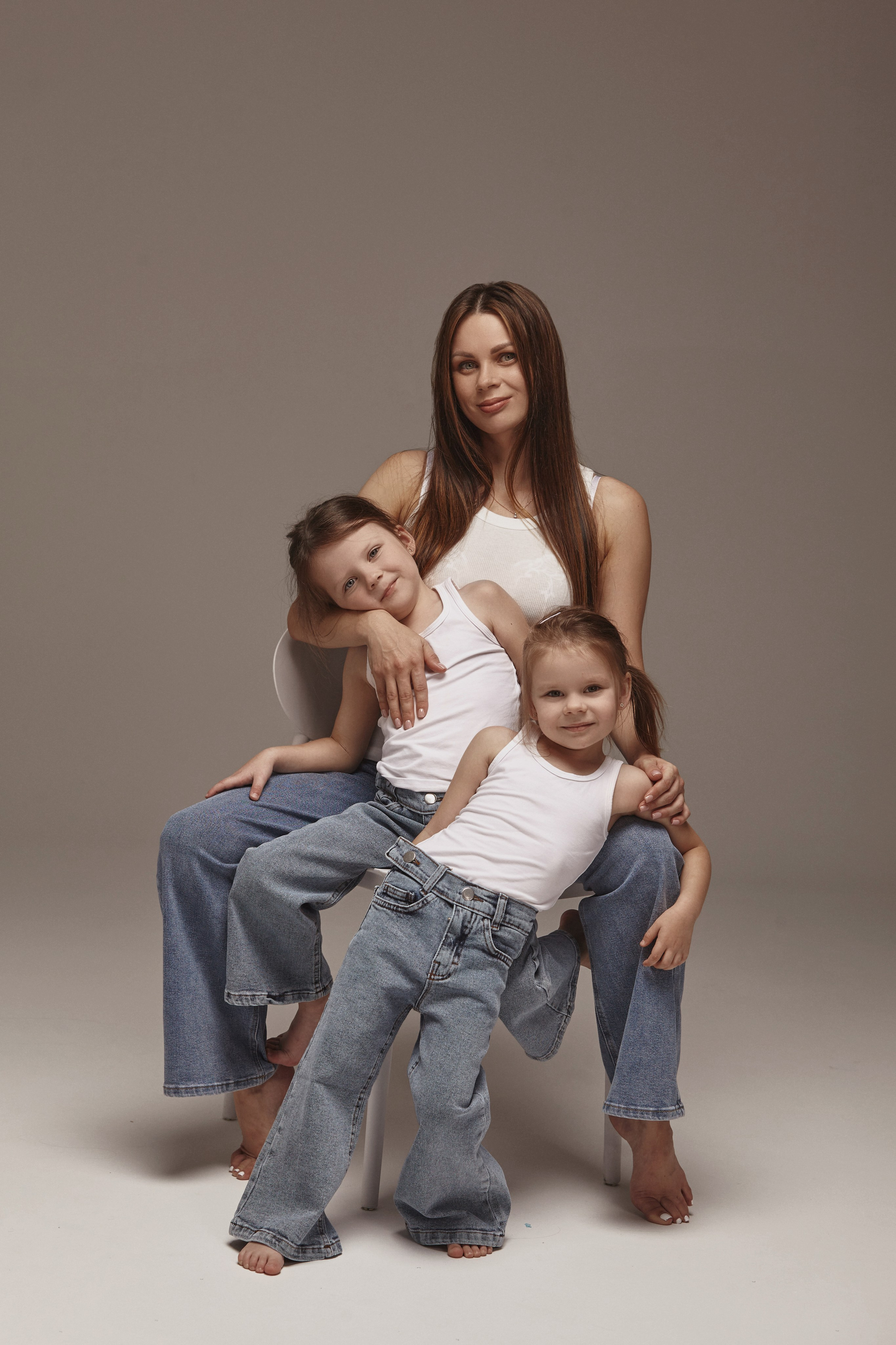 Алена и девочки. Tatya Lushchyk профессиональный фотограф в Минске. Фотосессия беременности и индивидуальные съемки