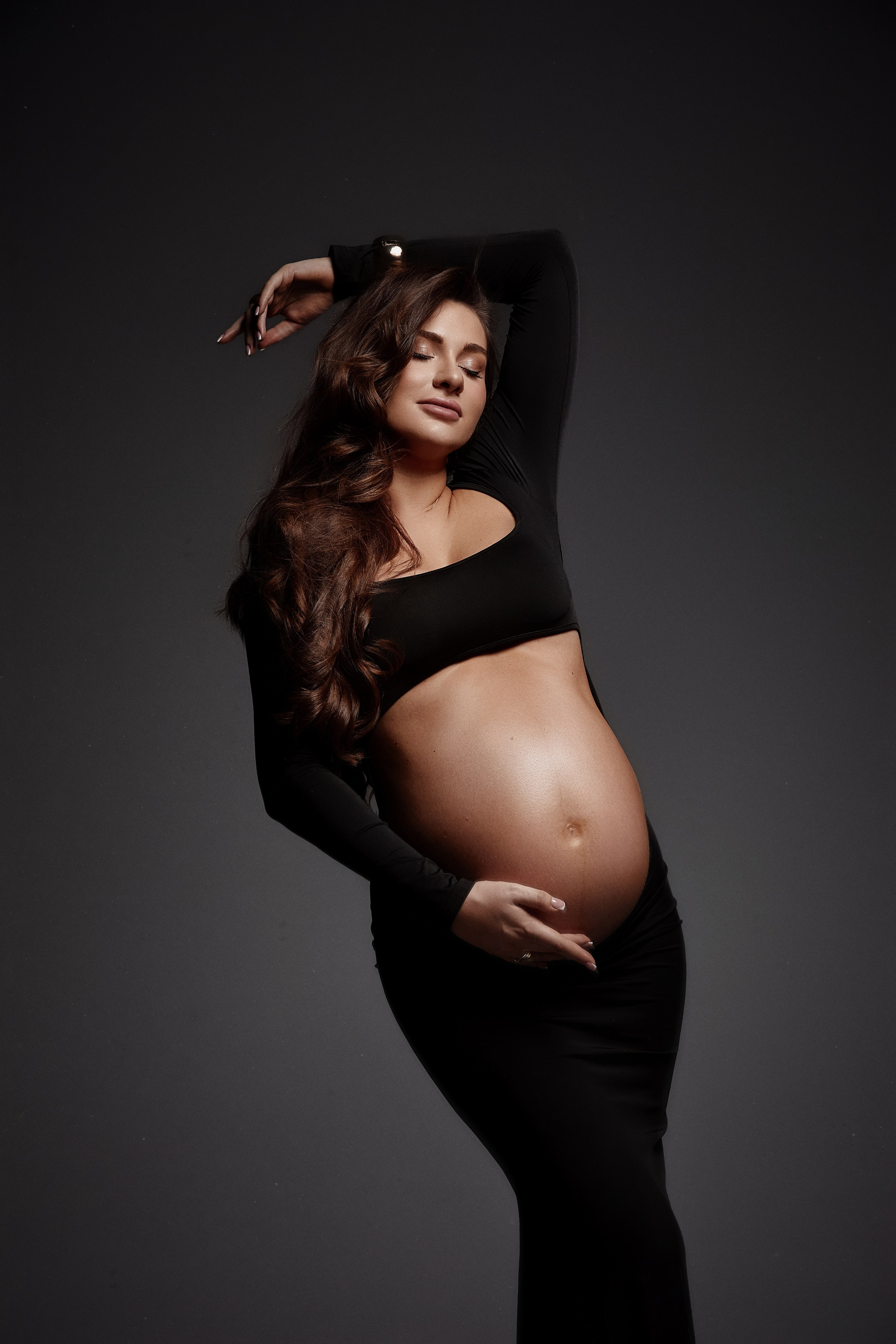 Платье черное. Tatya Lushchyk профессиональный фотограф в Минске. Фотосессия беременности и индивидуальные съемки