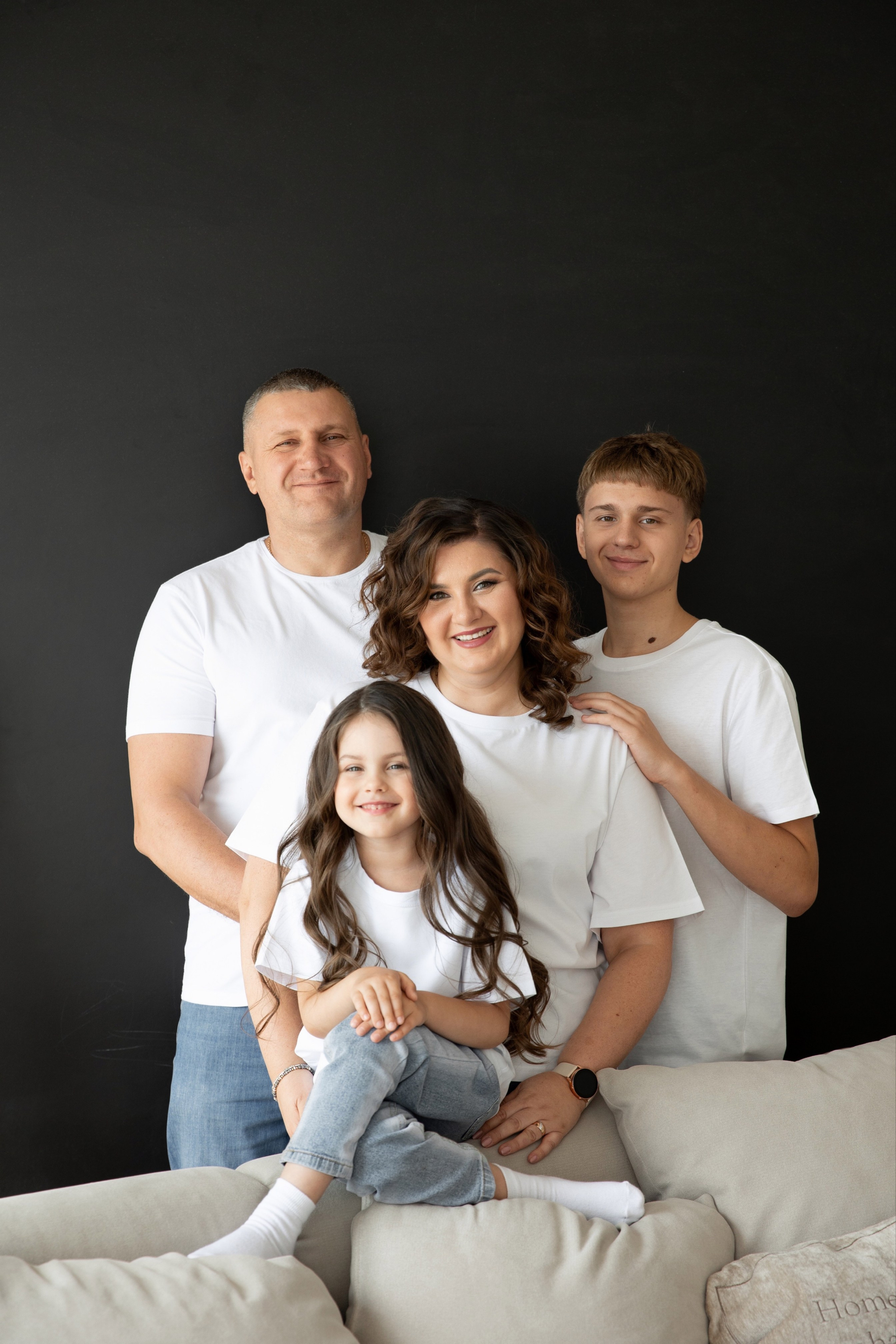 Семейная фотосессия в&nbsp;студии