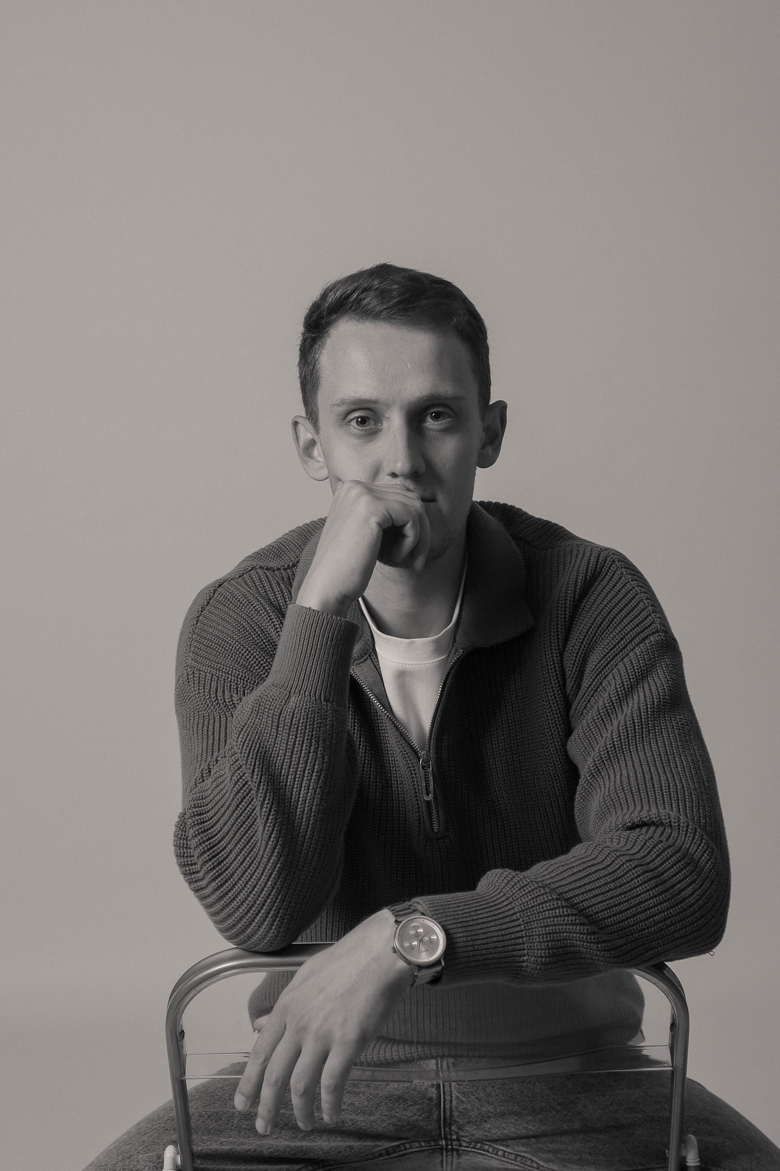 Белый фон ЧБ